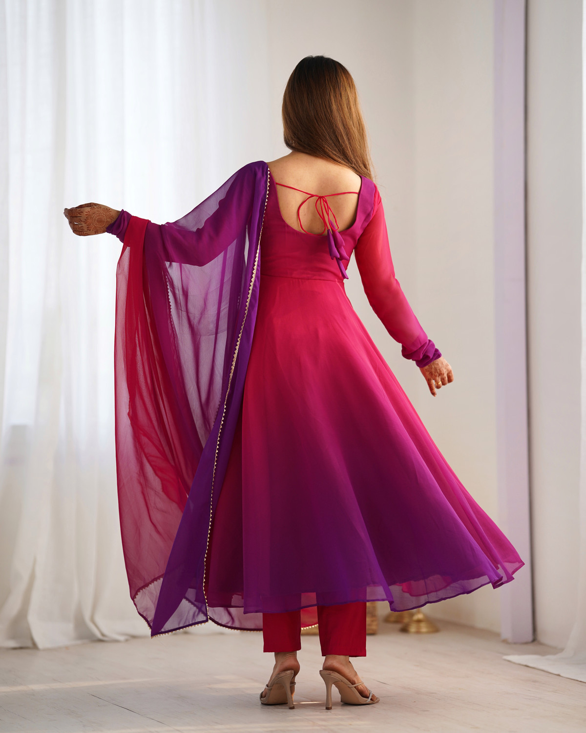 Image of MANTRABOUTIQUE Women Kurta Pant Dupatta Set