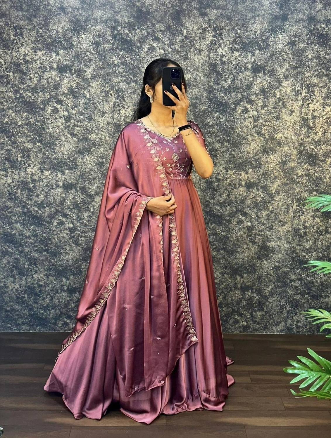 ANGELOUTLETS Flared/A-line Gown