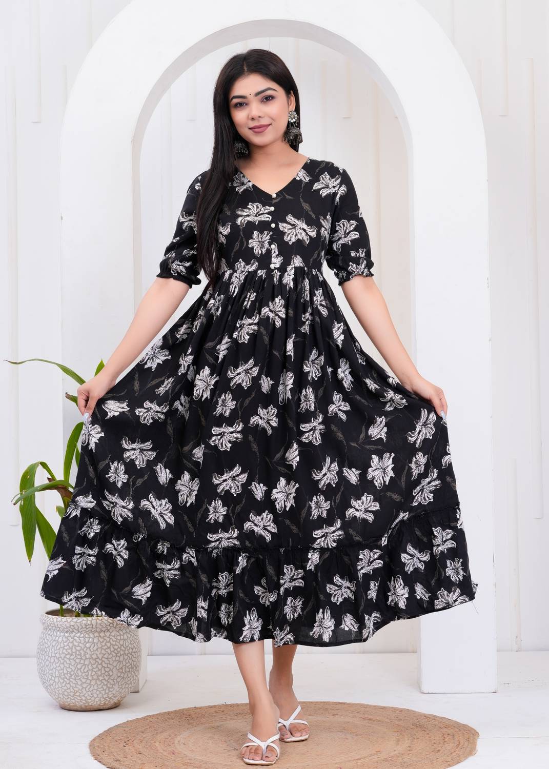 SATVEER FASHION Women Printed Viscose Rayon Anarkali Kurta (Black