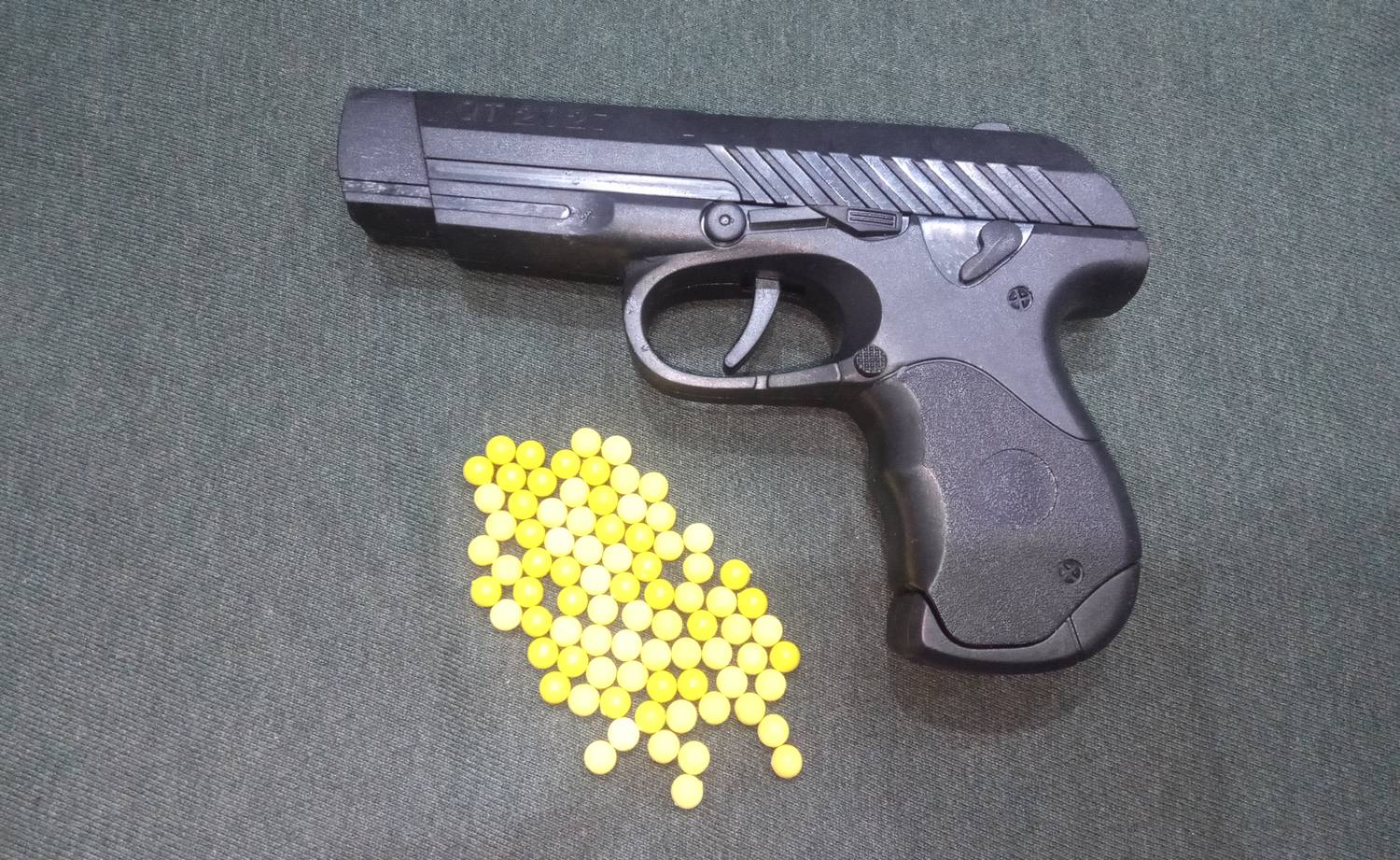 SHIYAPLASTICS Army 2.0 Mauser gun with 60 Bullets dff Gun