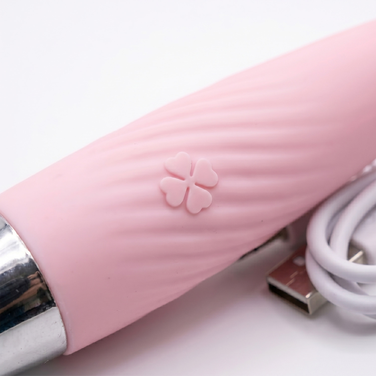 Image of pleasurehub Masssager & vibrater