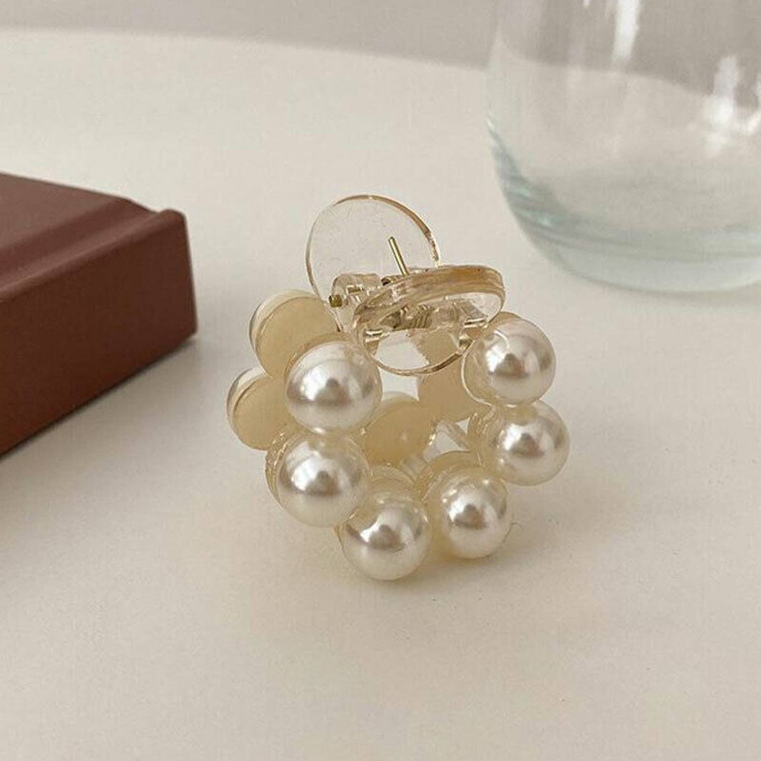 Ashkash 2Pcs Elegant Mini White Round Faux Pearl Claw Clip Hair Accessory for Girls Hair Claw