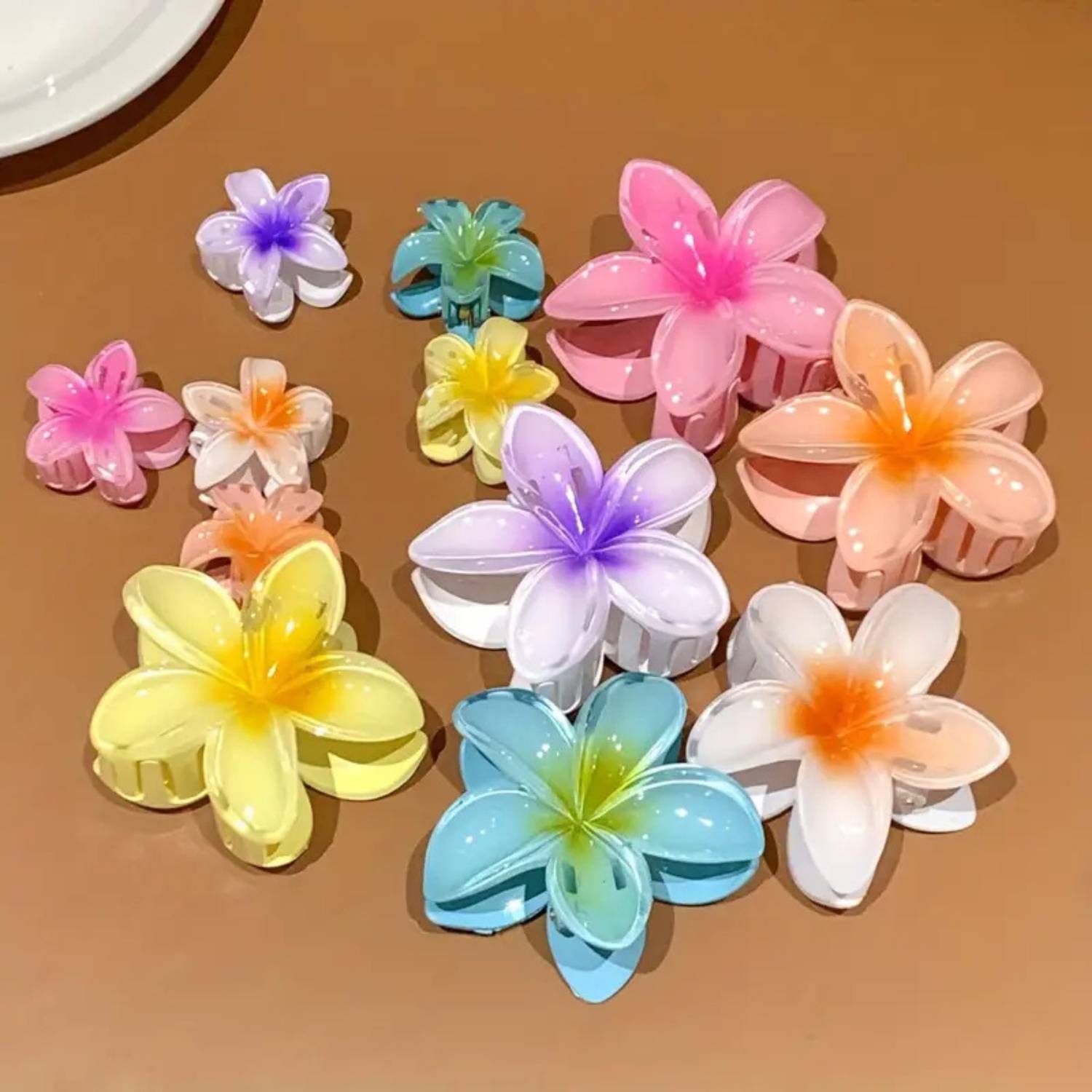 PACTIV 9 pcs Hawaiian Flower Hair Claw Clips - Image 5