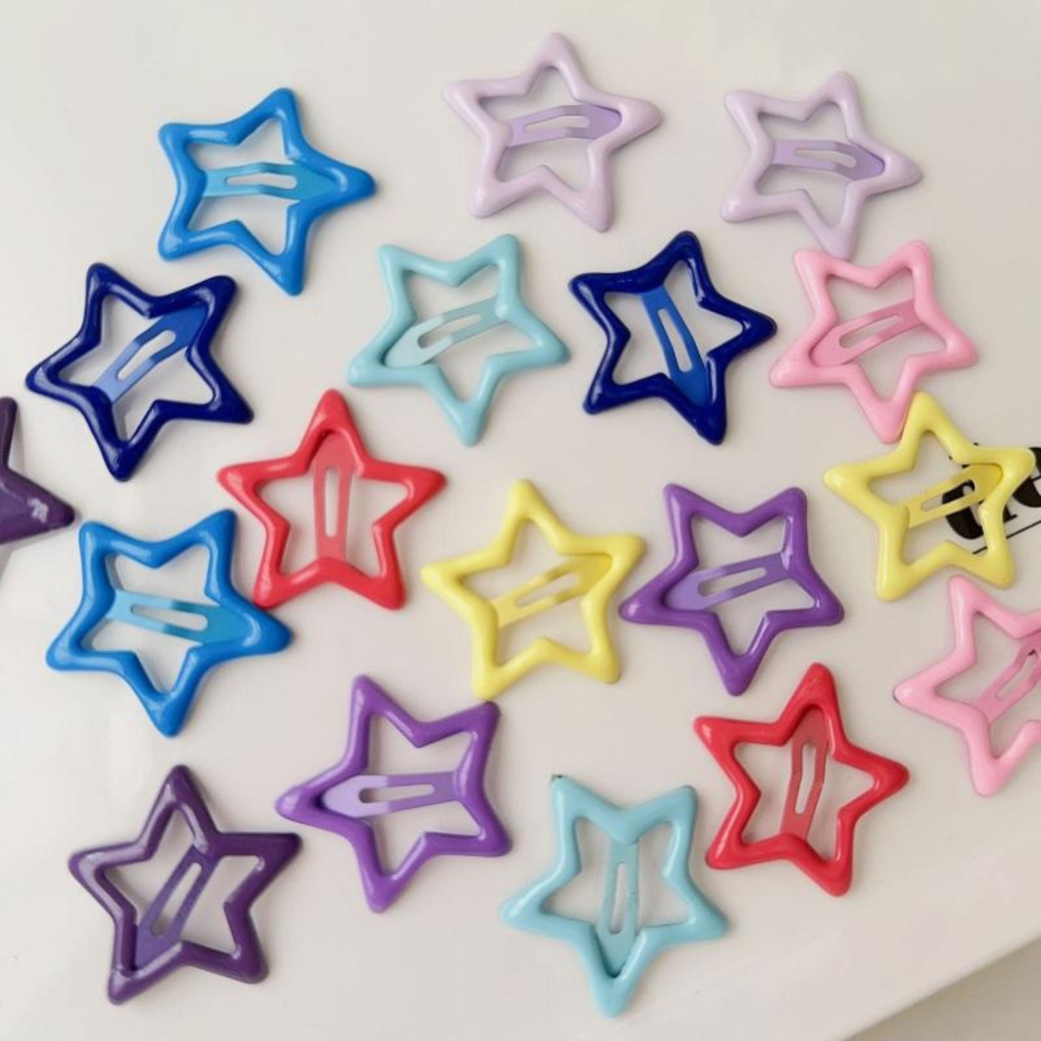 Image of Giggles Boo 20 Pcs Star Tic Tac Hair Clips for Kids, Multicolour Clips for Girls Tic Tac Clip