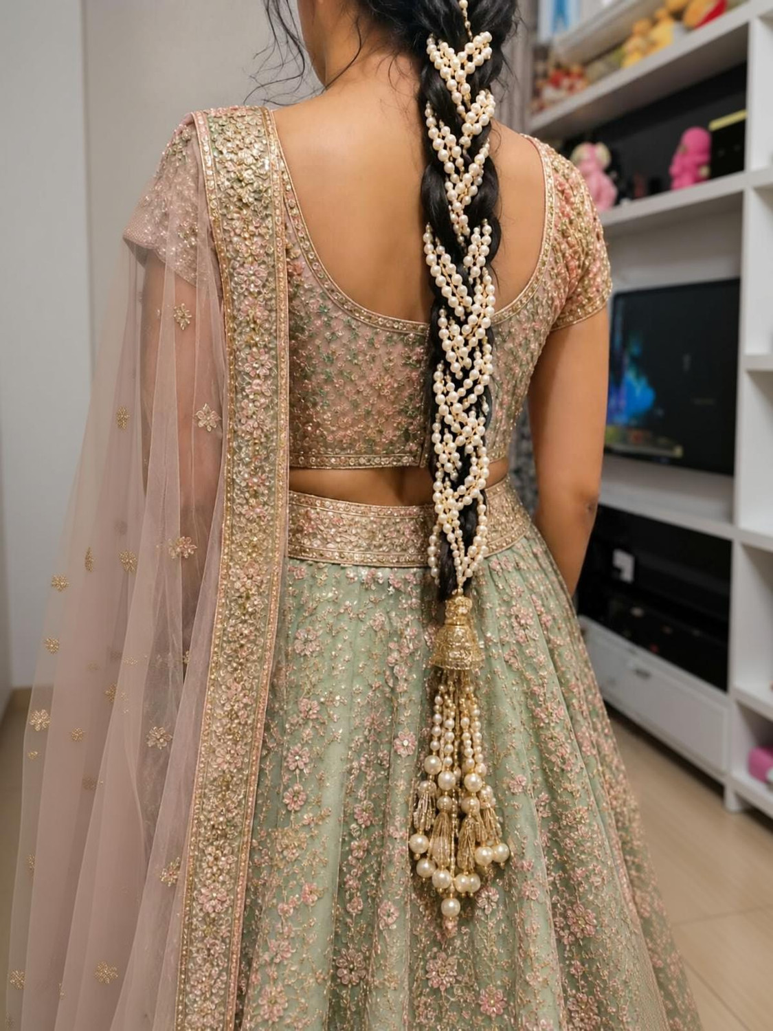 RimR Pearl Paranda with Golden Tassel Braid Extension