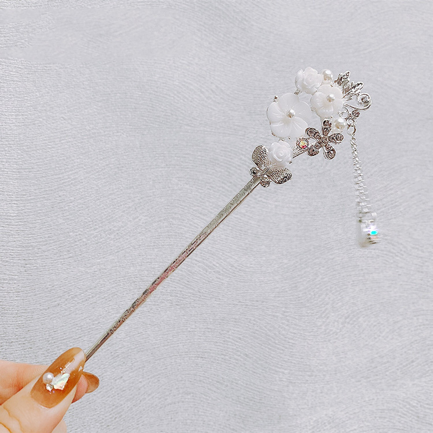 Image of SYGA Ancient Style Pearl Metal Hair Stick For Women Girls-White Flower Bun Stick