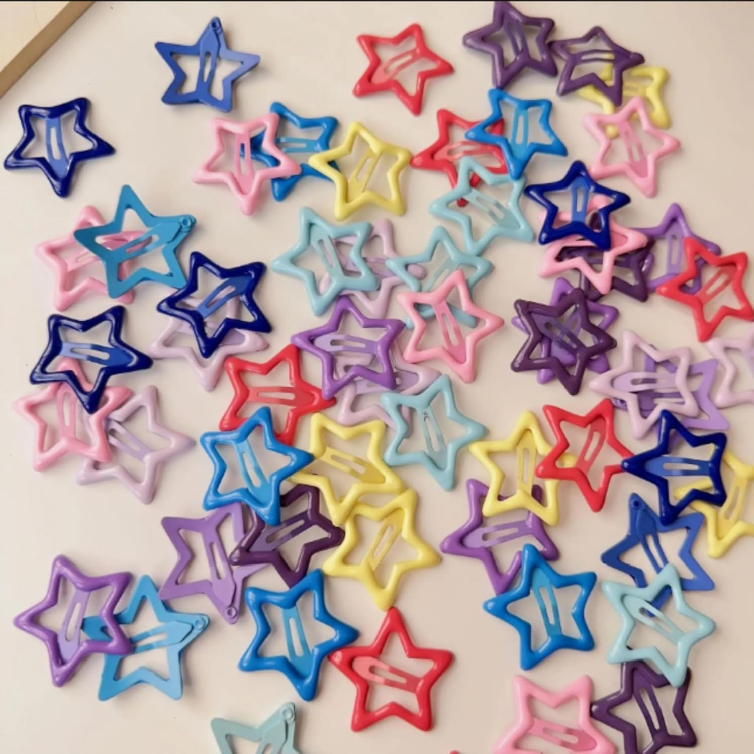 Image of Giggles Boo 20 Pcs Star Tic Tac Hair Clips for Kids, Multicolour Clips for Girls Tic Tac Clip