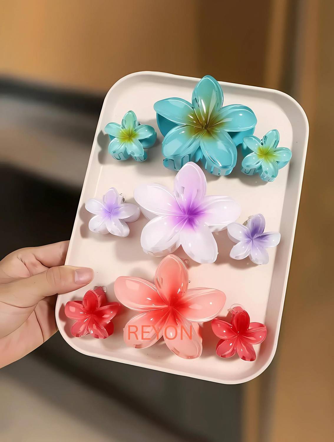 PACTIV 9 pcs Hawaiian Flower Hair Claw Clips - Image 1