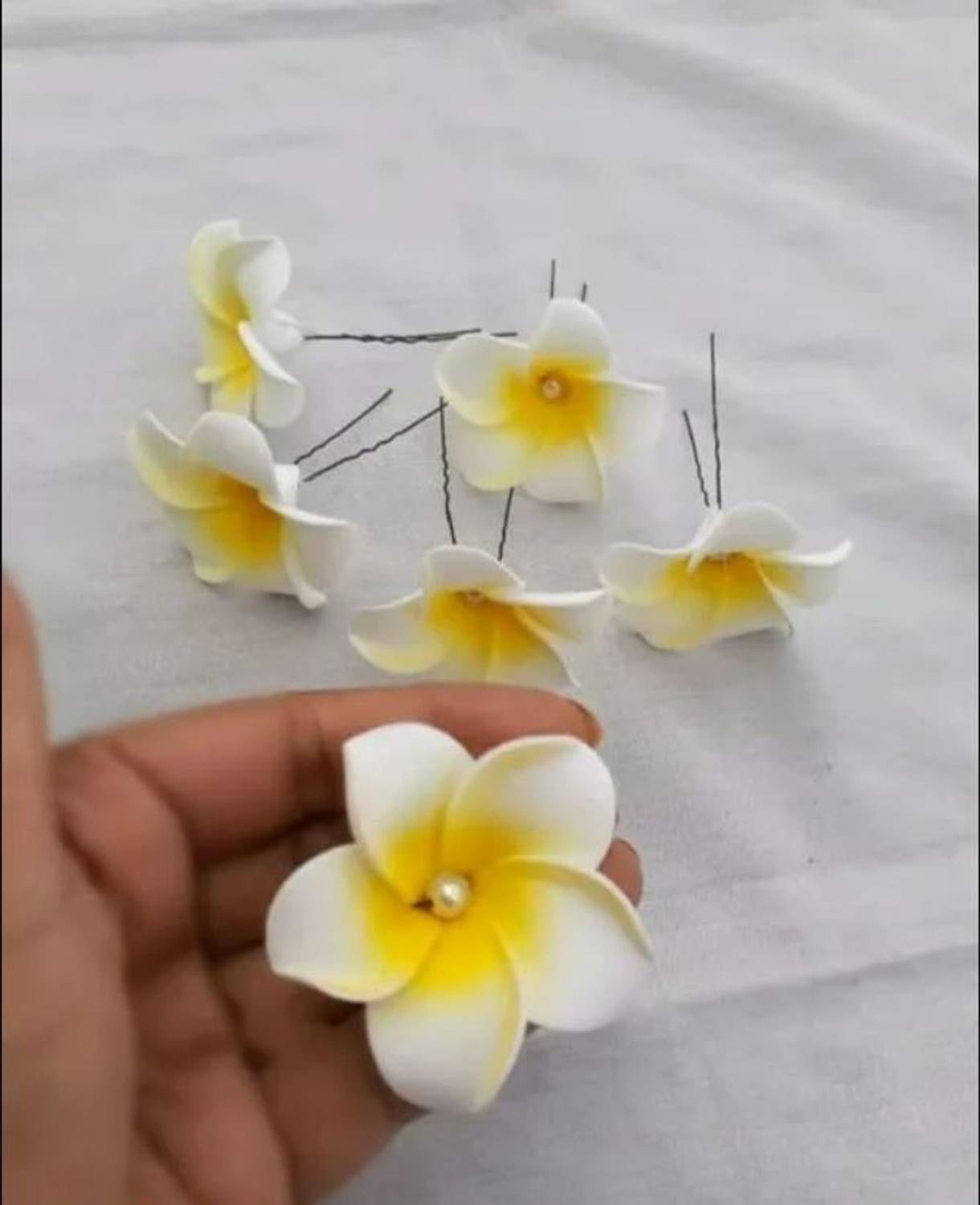 BengCraft White Fabric Design Hair Pin for Haldi Caremoney Hair Pin