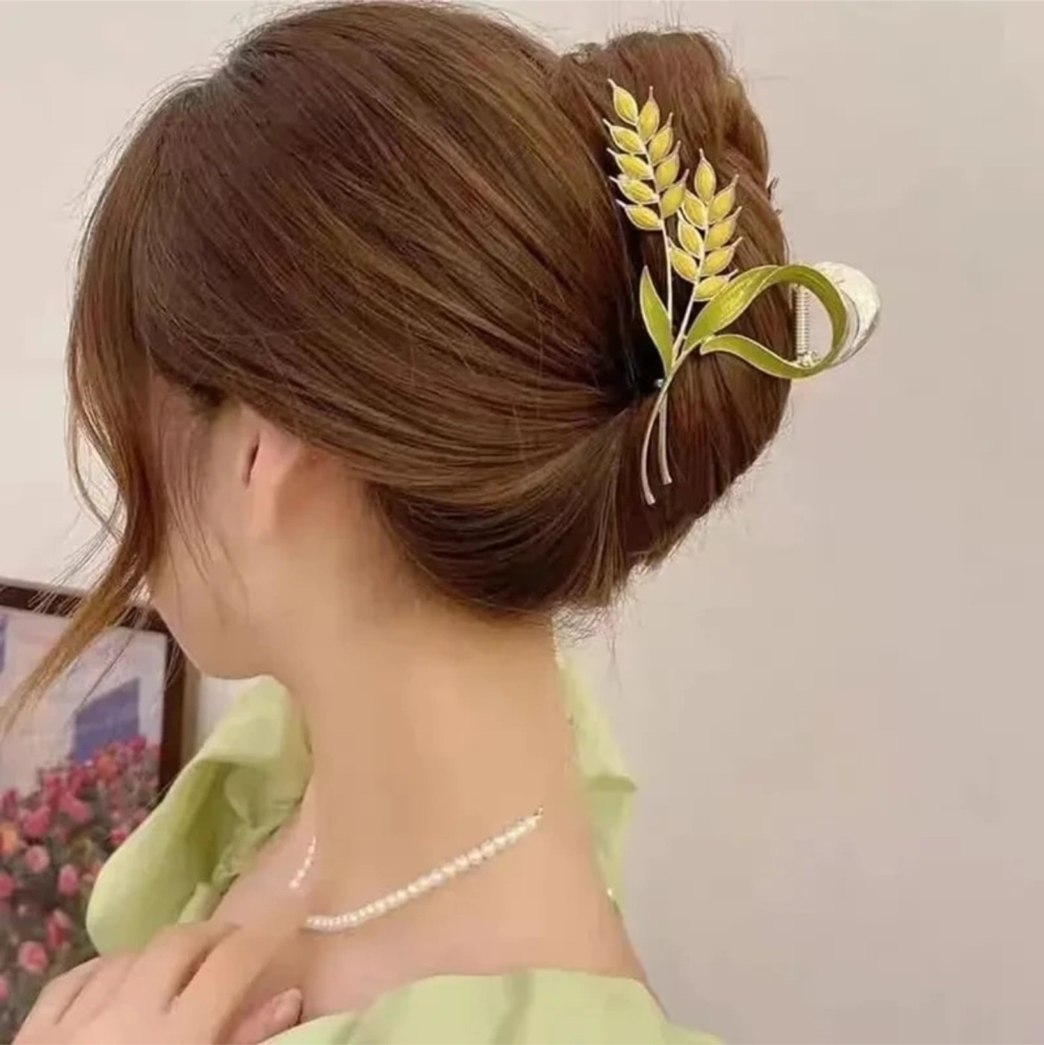 Image of Blubby Elegant Floral Metal Hair Claw Clip 2pcs Combo for Women & Girls Hair Claw