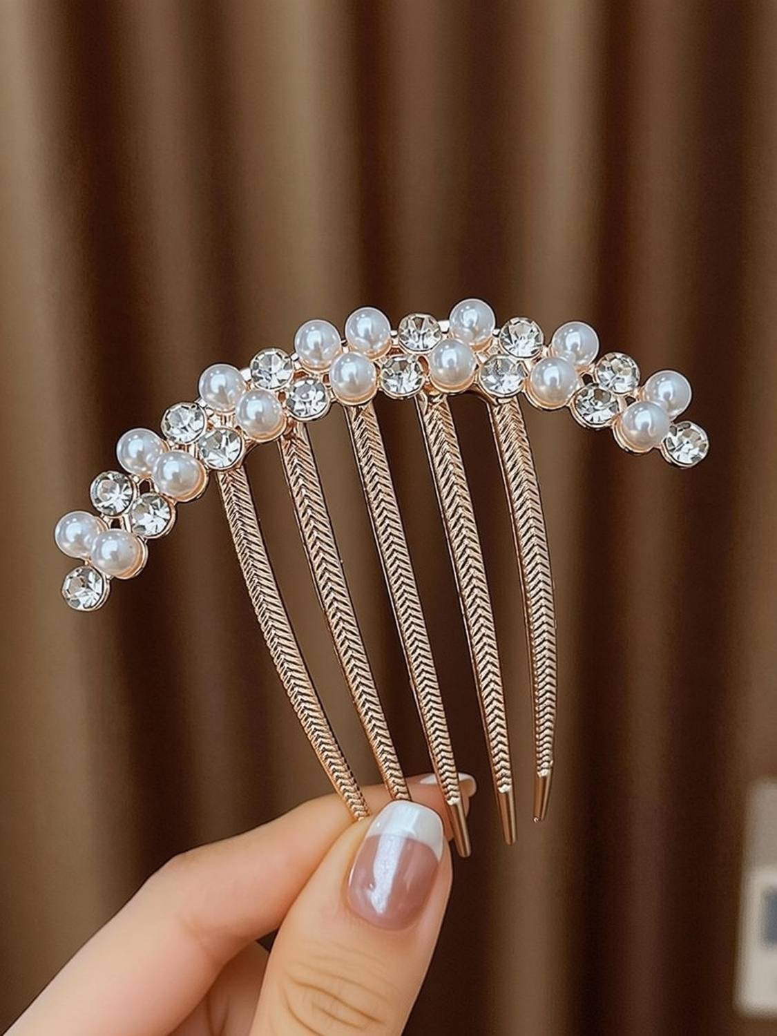Blubby Crystal Rhinestone Pearl Metal Hair Comb Pin Bun Clip