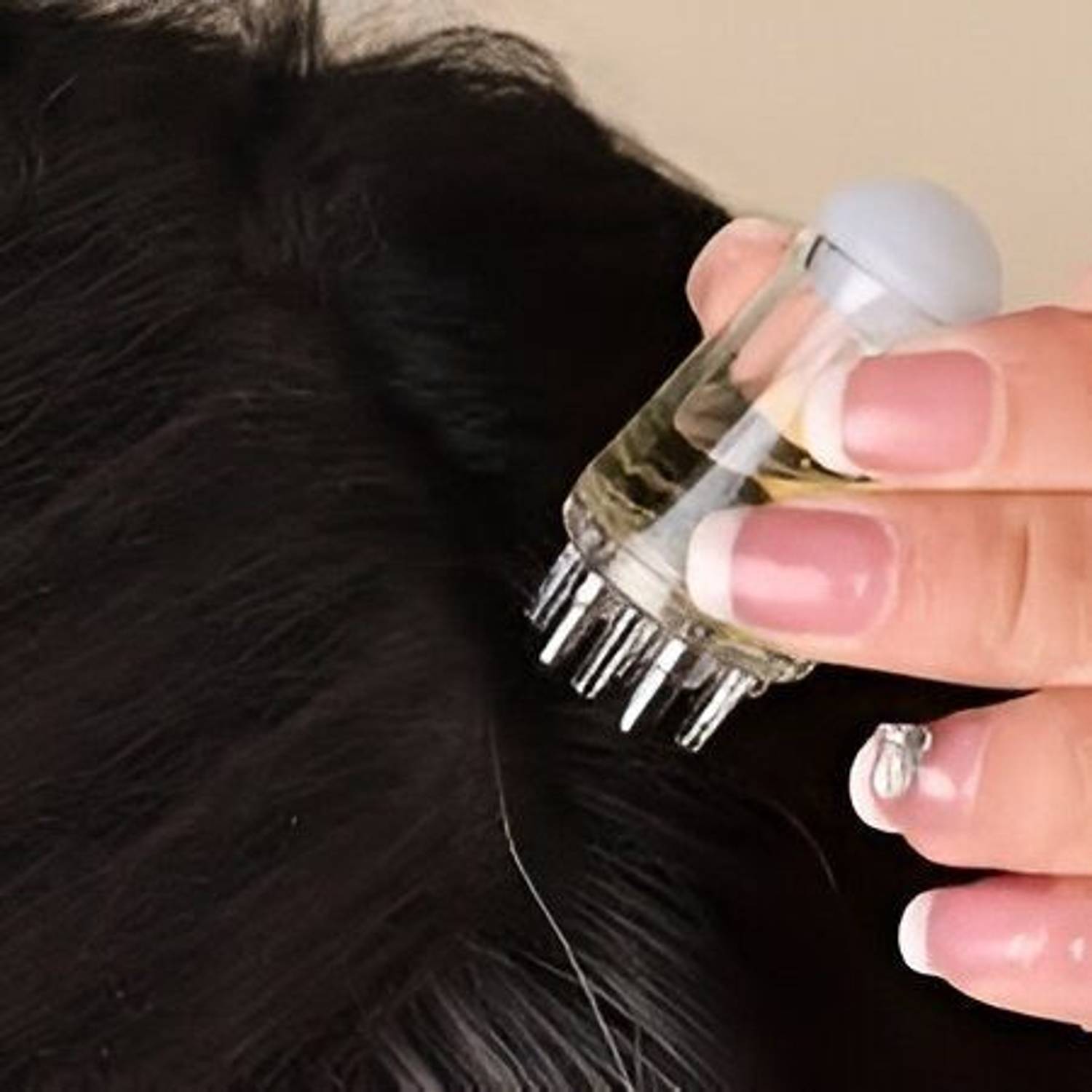EVANSHIIIMPEX radhe Scalp Applicator - Image 1