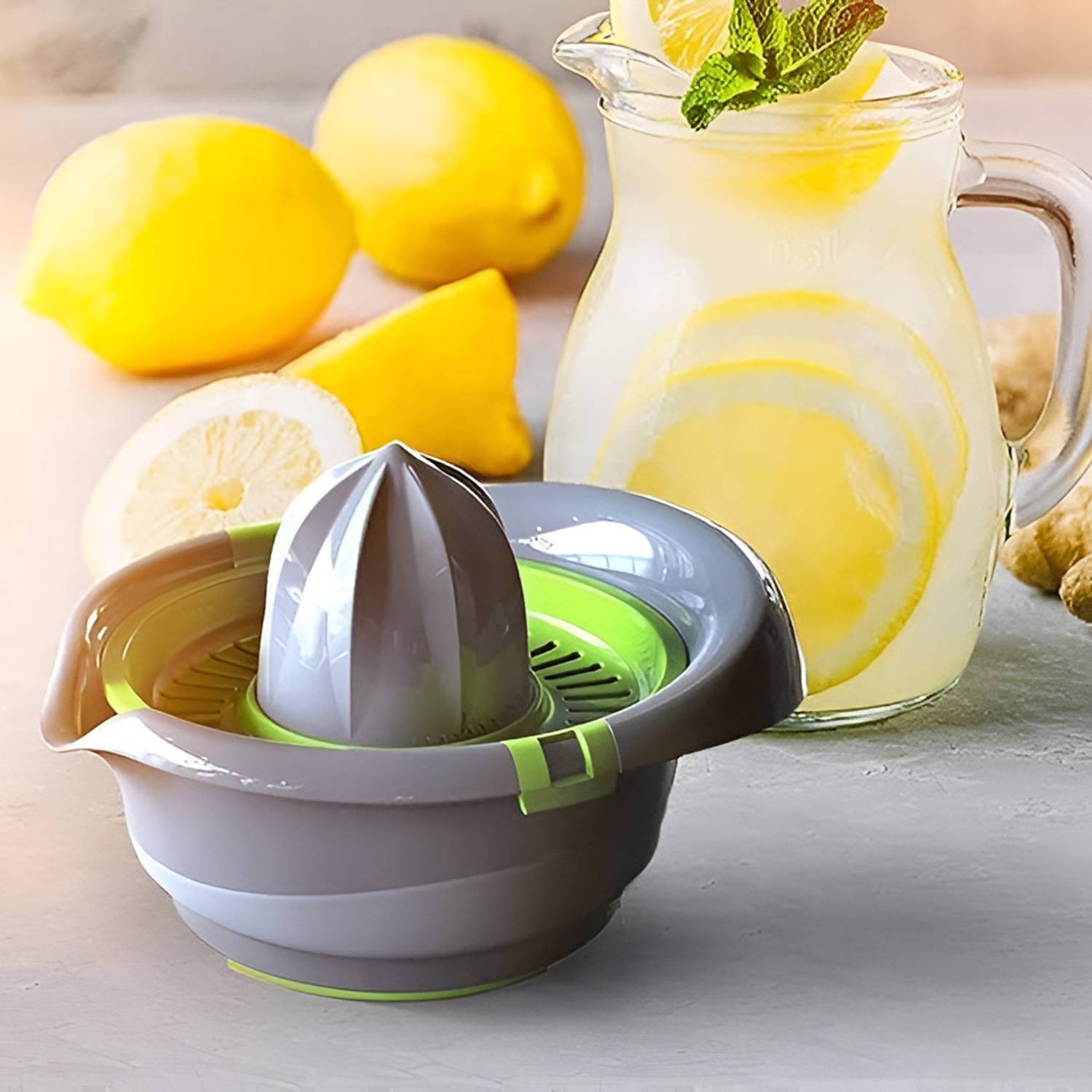 BLLUEX Plastic Hand Press Juicer, Lemon & Orange Hand Squeezer Easy Pour Lock it Juice Maker Hand Juicer