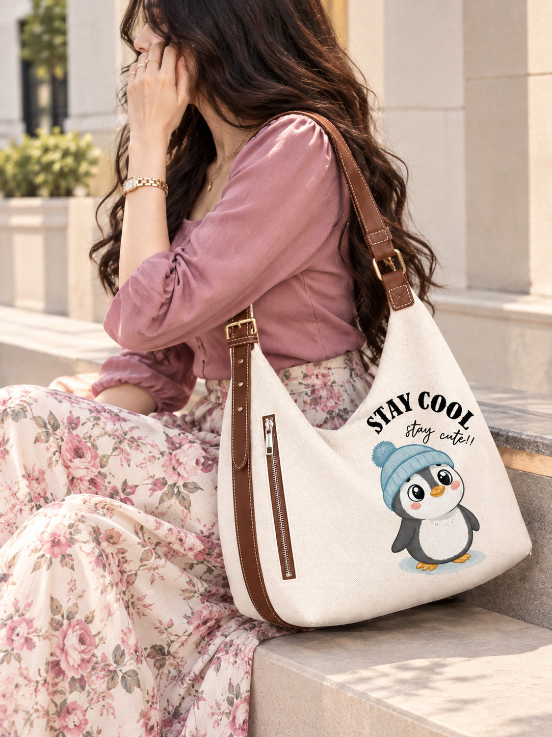 s.p. pearls Women White Messenger Bag