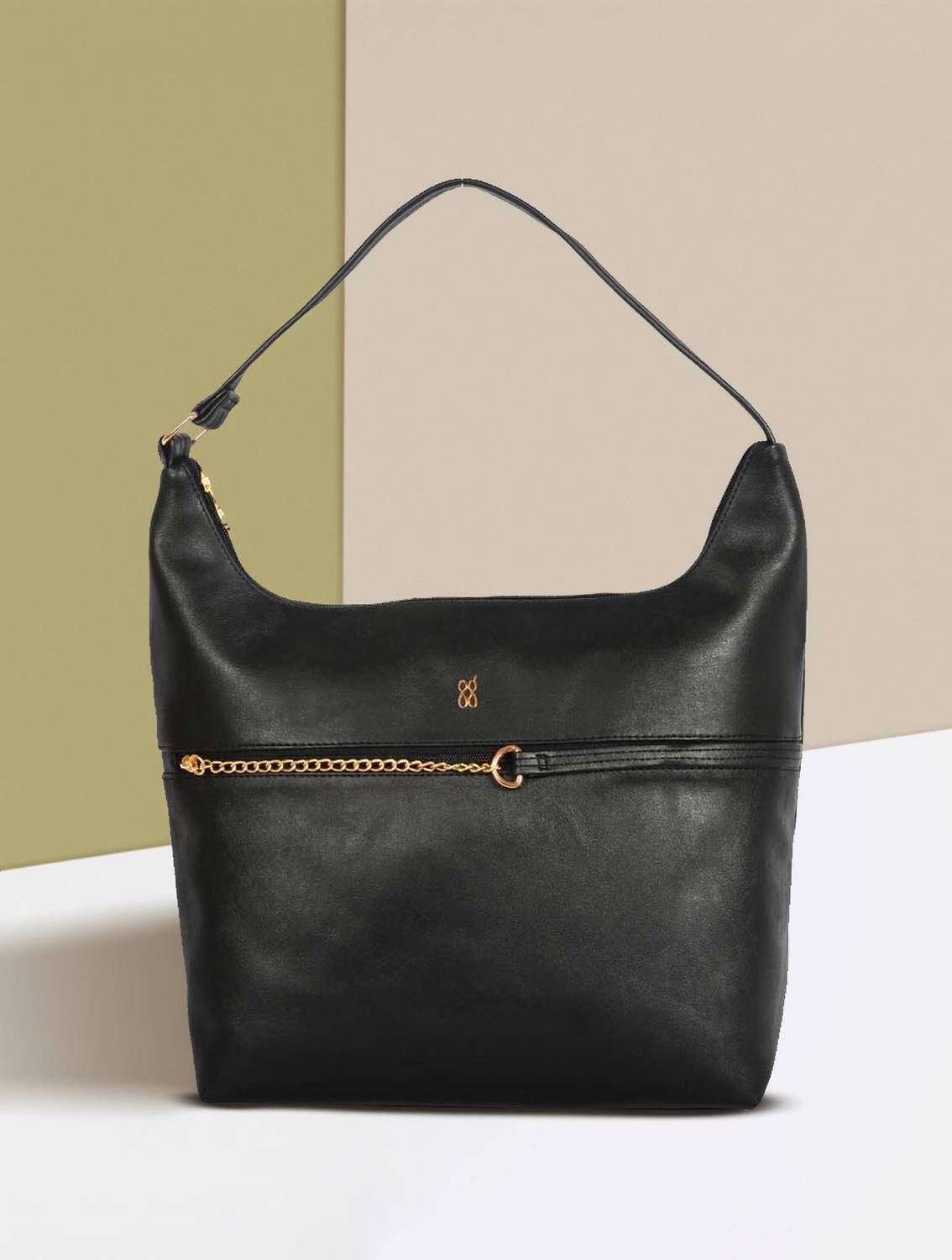 Baggit Women Black Messenger Bag