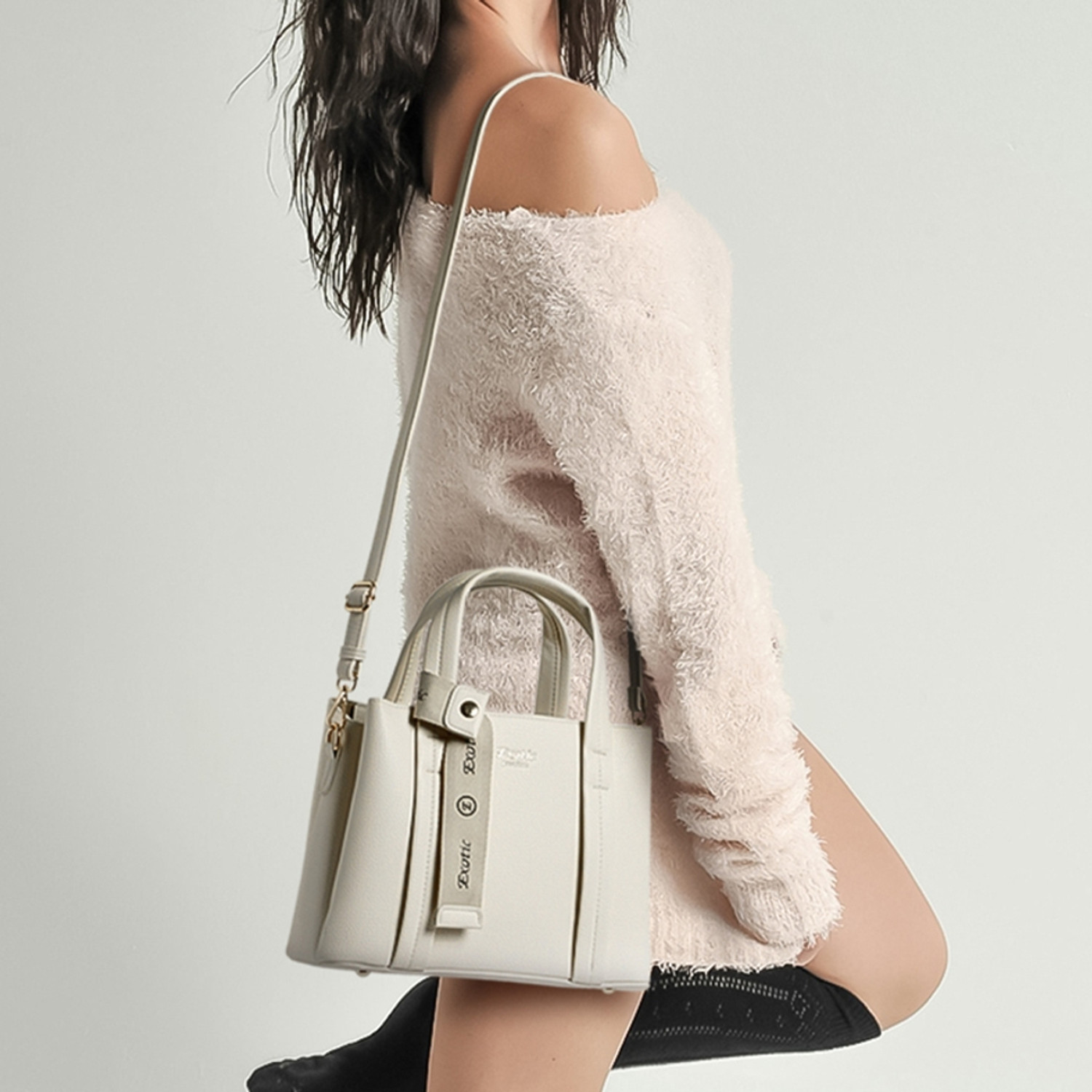 Image of Exotic Women White Hobo