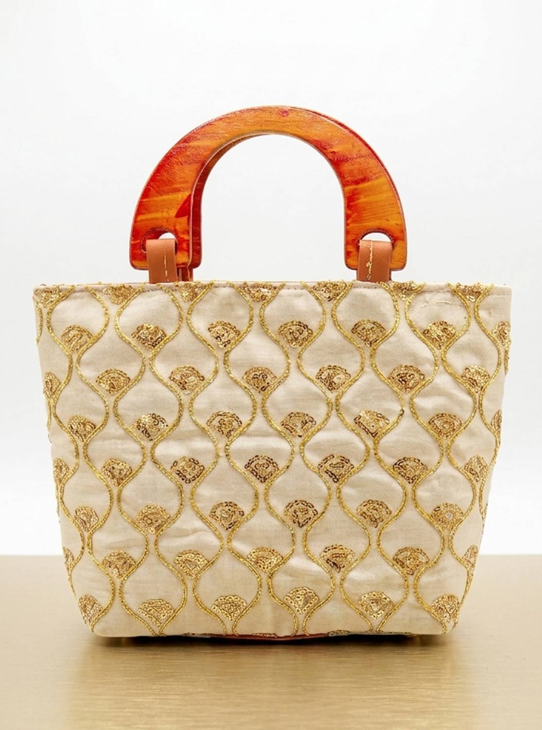 BLOOMTAIL Women Beige Hand-held Bag