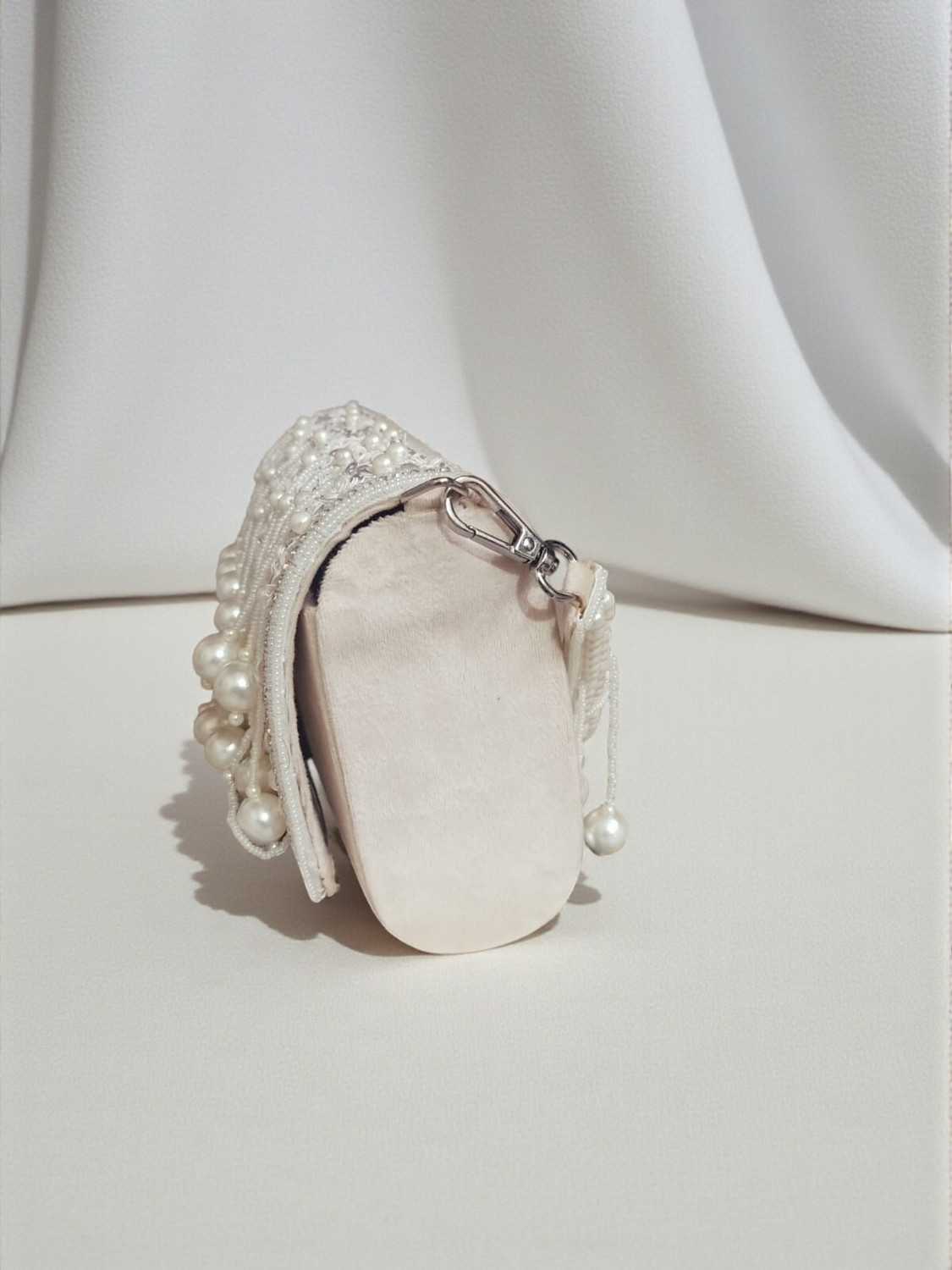 Image of Zeba collection Girls White Handbag