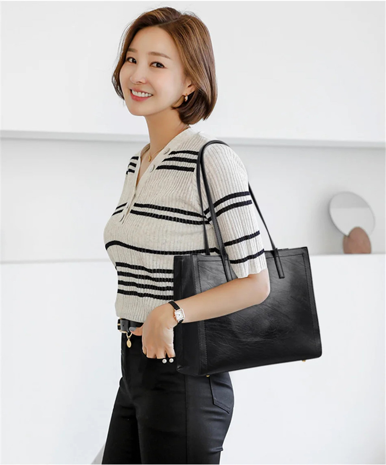 Image of CarryLux Women Black Tote