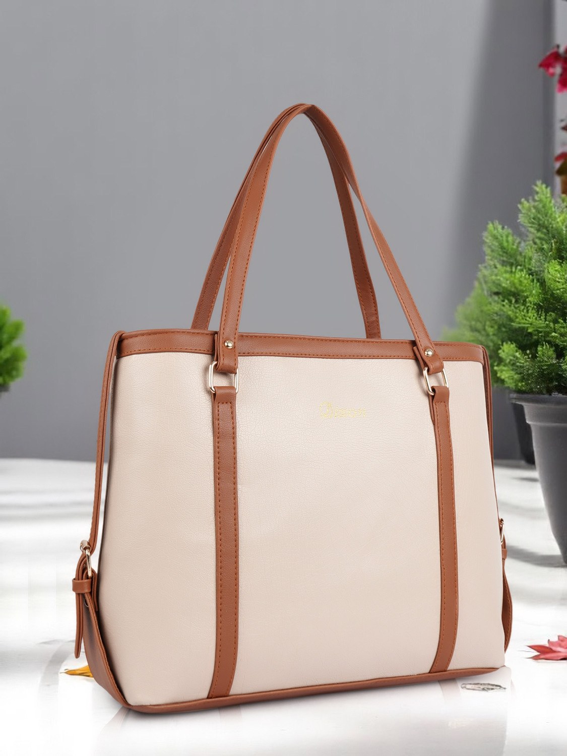 Image of DIXON Women Beige Tote
