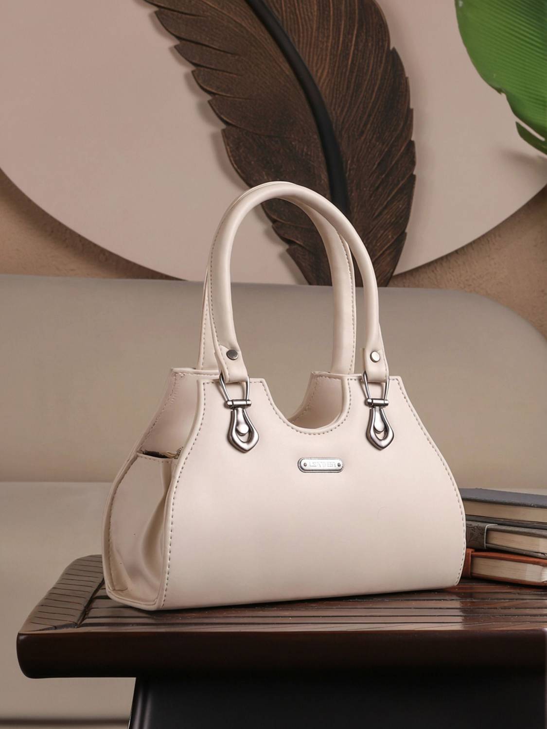 Ross Brown Women Beige Handbag - Image 4