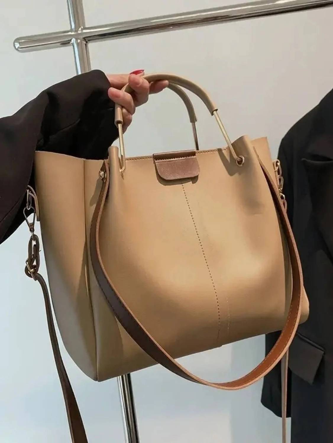 aesthetic Women Beige Shoulder Bag