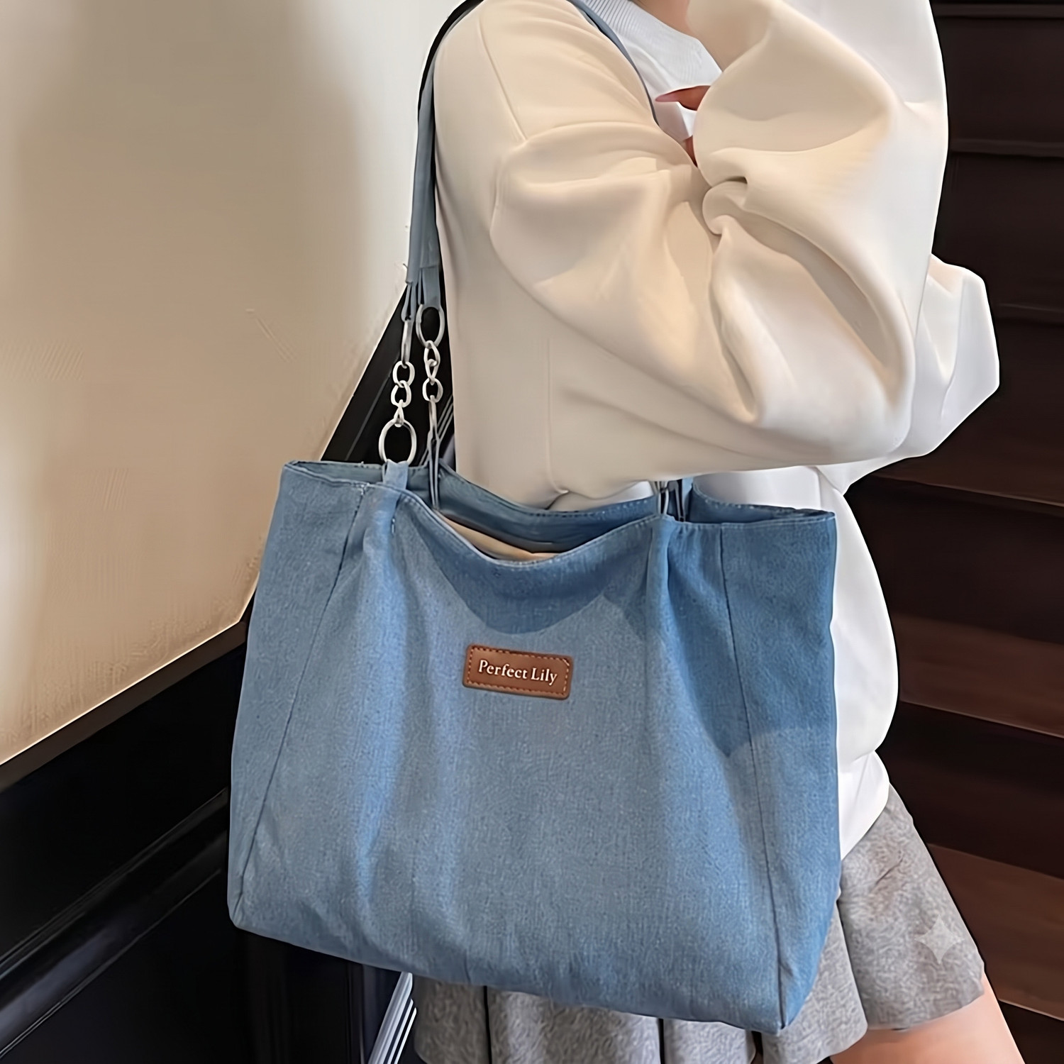 Image of Aesthetic Handbags Women Blue Hand-held Bag
