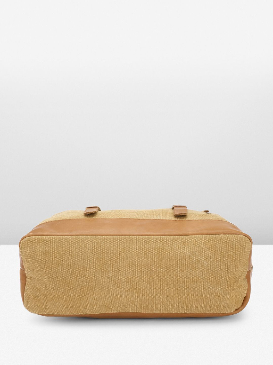 Image of Roadster Men & Women Tan Shoulder Bag