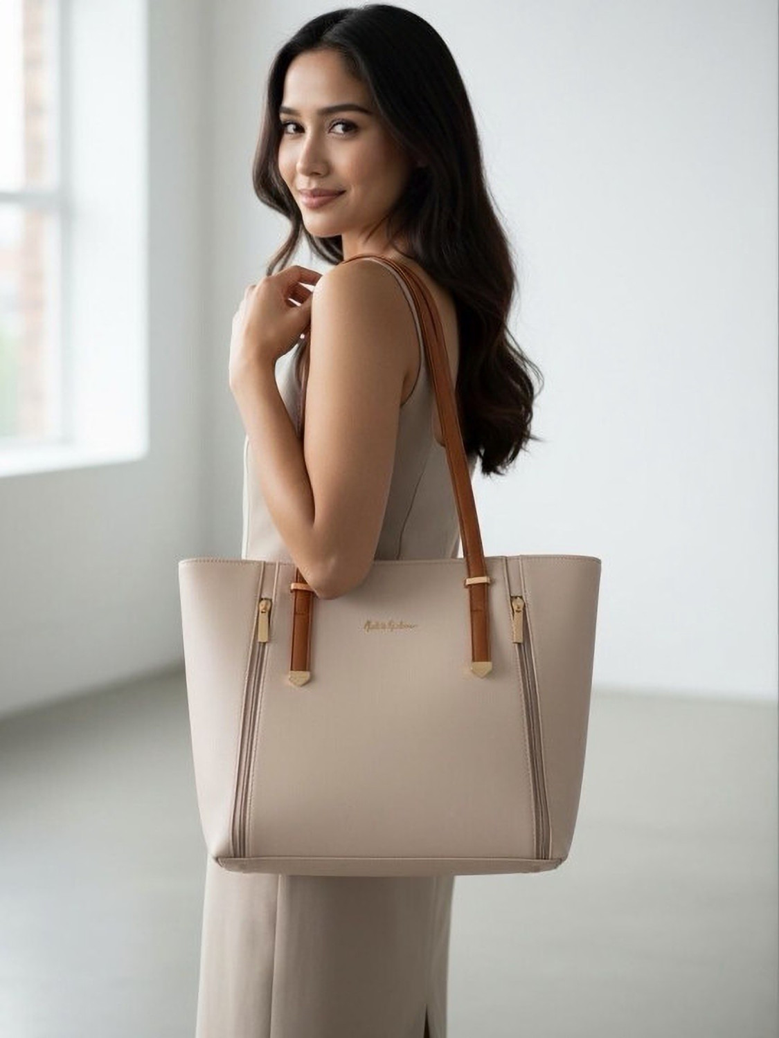 Image of Mast & Harbour Women White Hand-held Bag