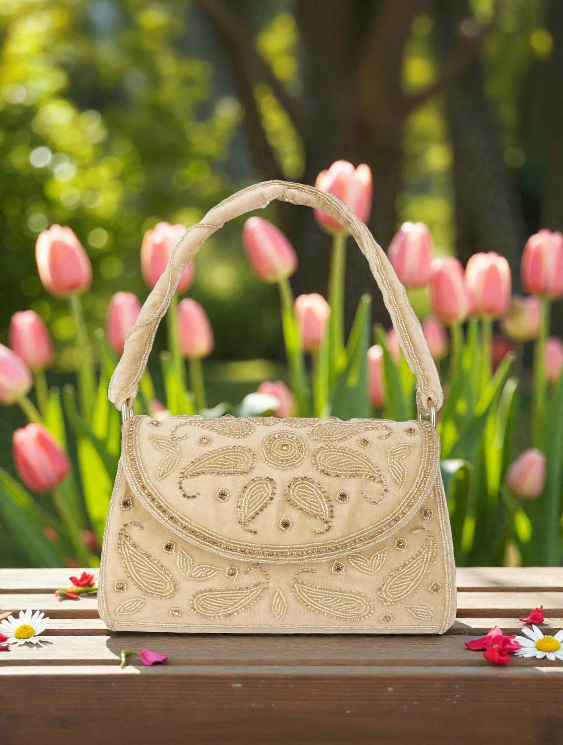 ALLYNA Girls Gold Handbag