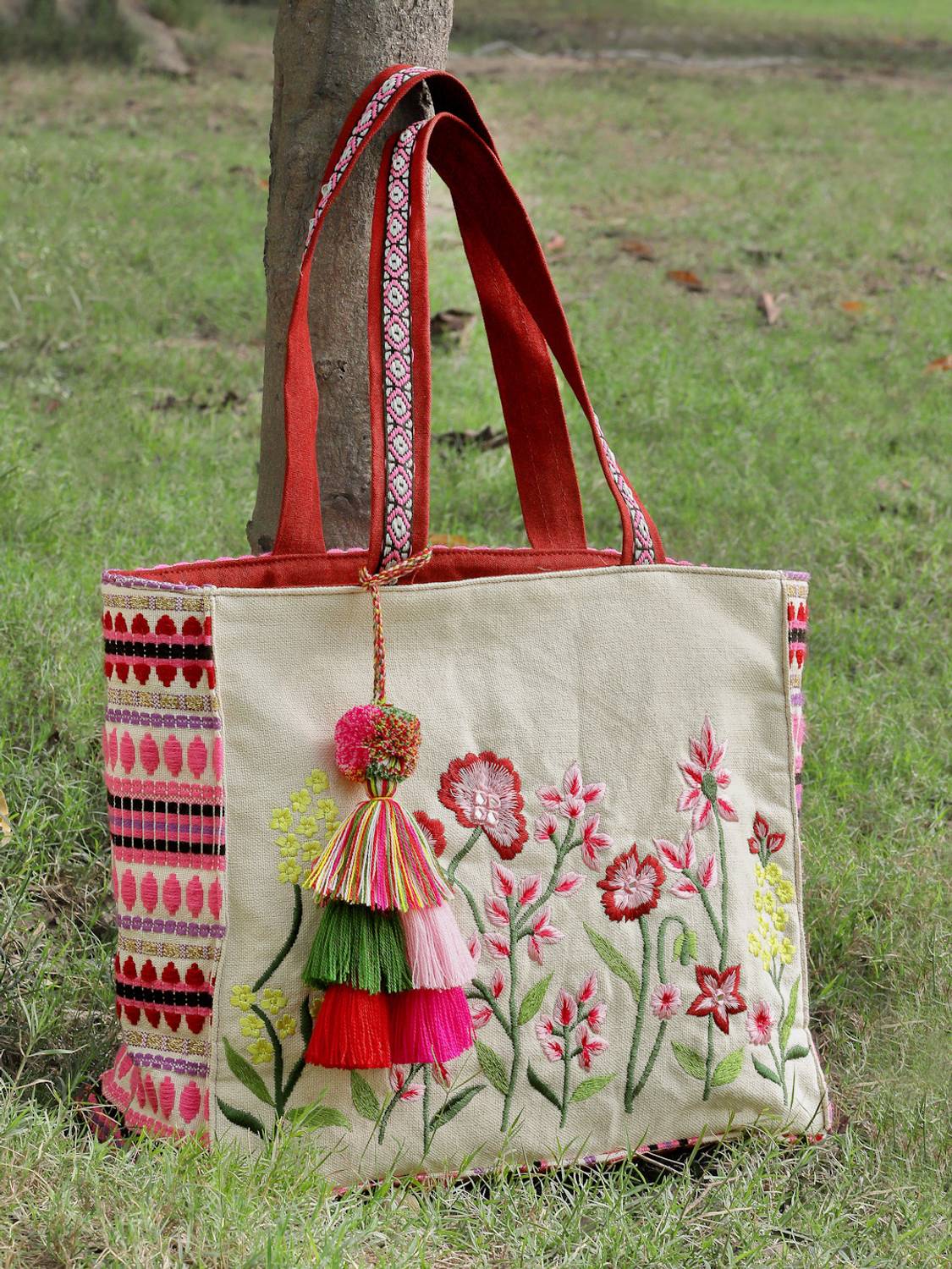 Anekaant Women White, Pink Tote