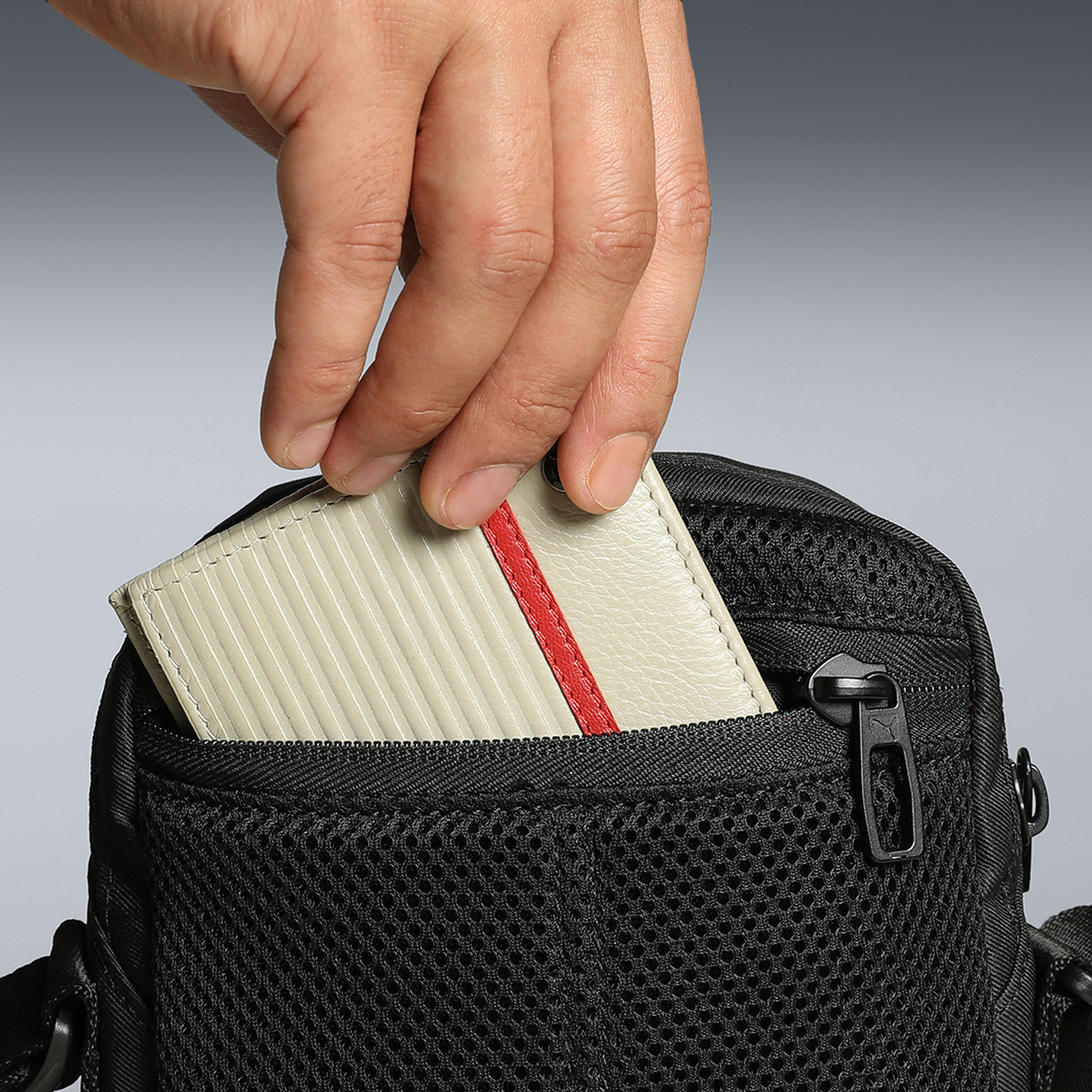 Image of PUMA Men & Women Black Messenger Bag