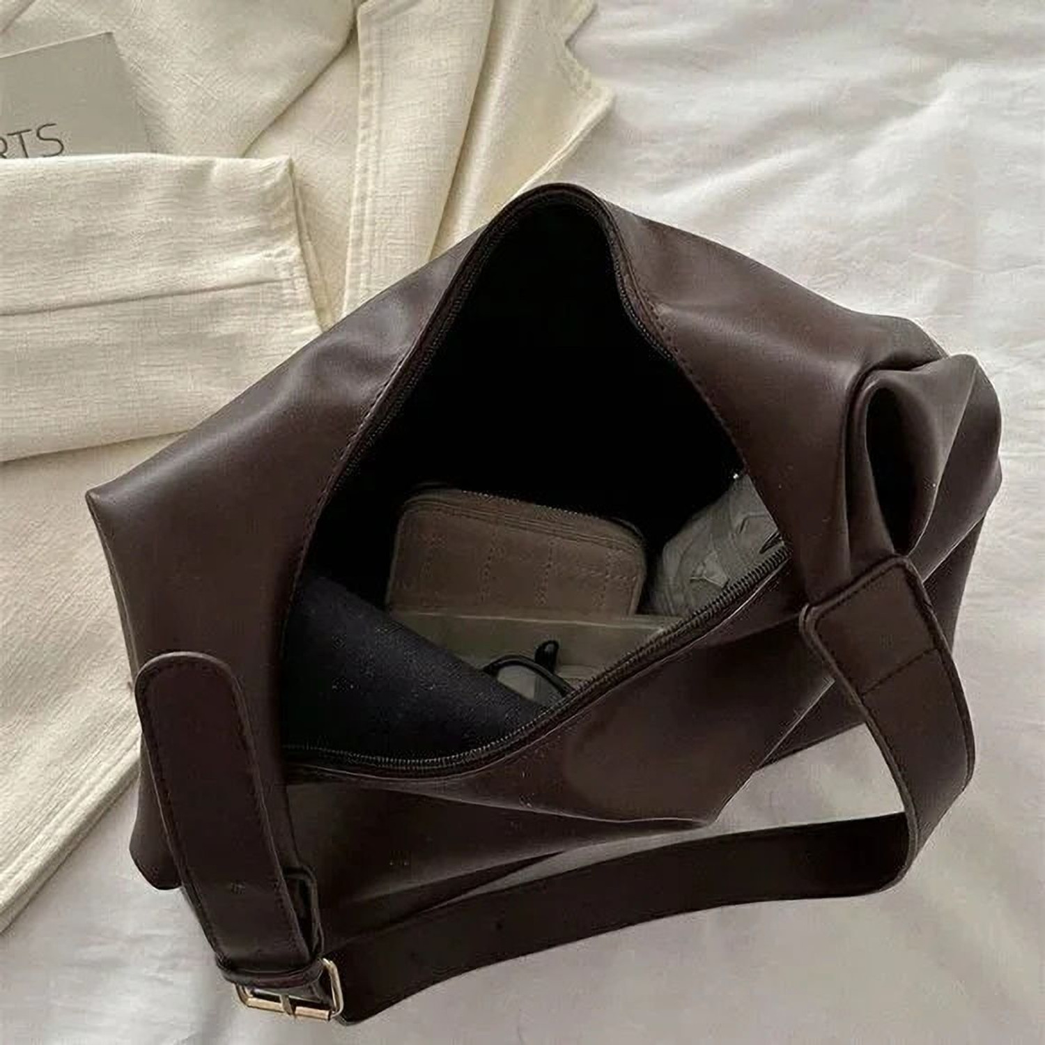 Image of sushvogue Women Brown Hobo