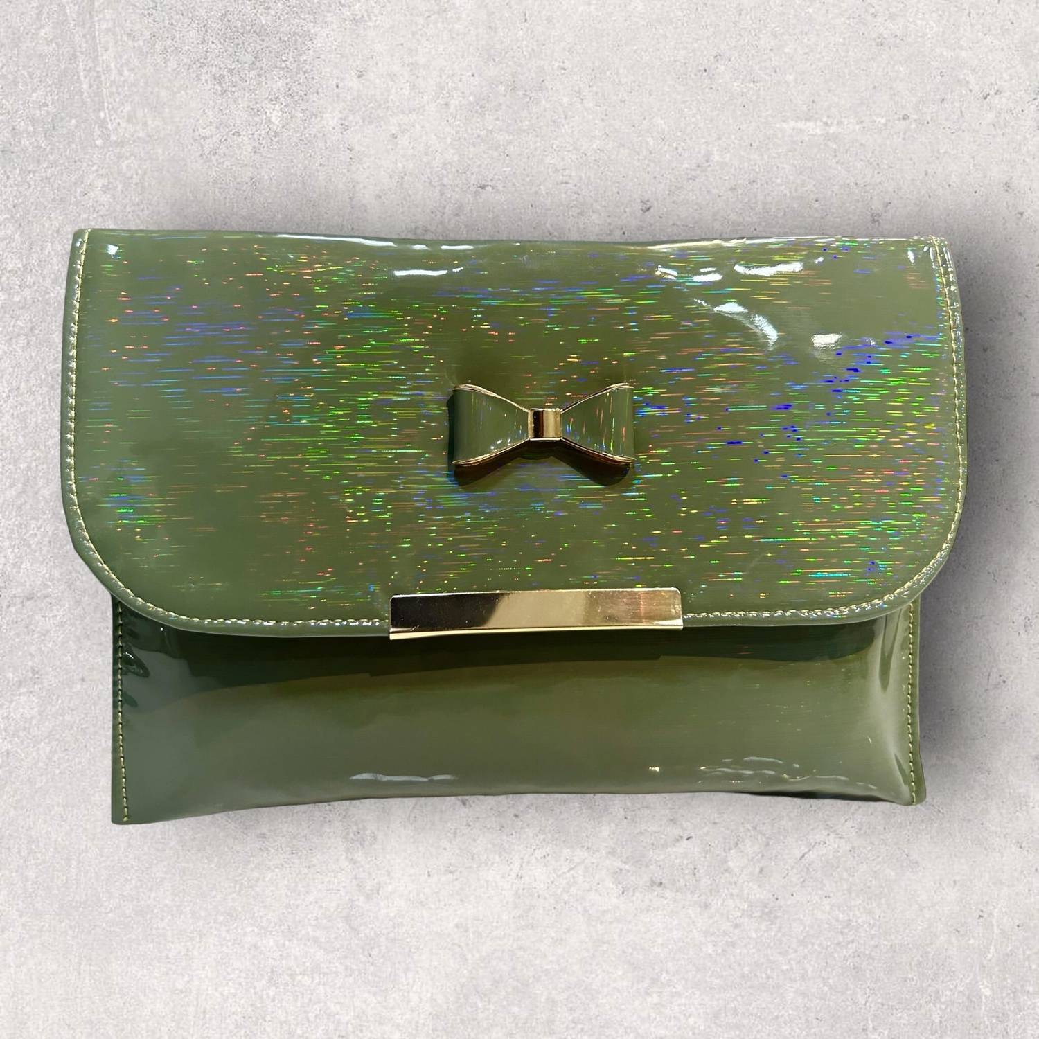 Carissa Women Green Handbag