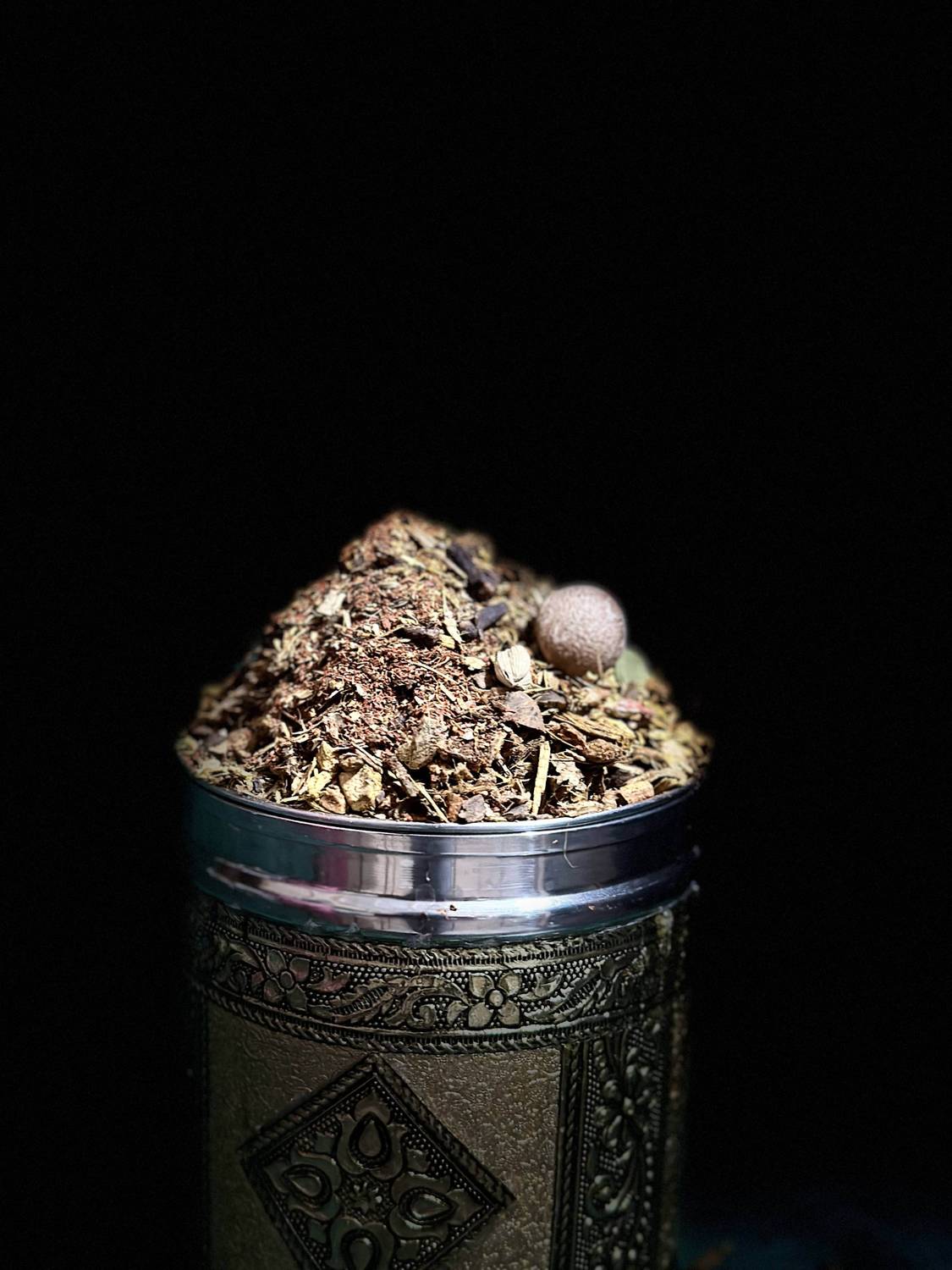 The Atharva-veda 100g Purest Vedic Hawan Samagri for Pooja with 51+ NATURAL HERBS, Yagna Samagri
