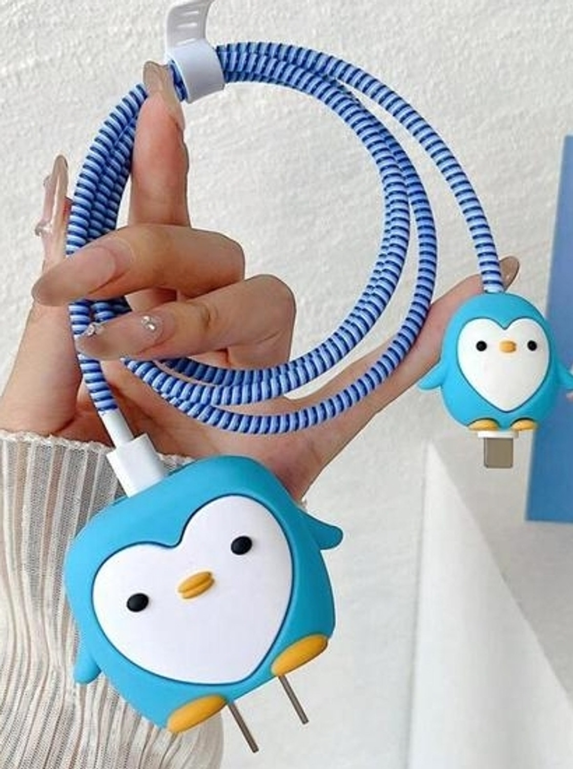 Image of IZAAN STORE Silicone Pull String Headphone Case For Compatible with Apple 20W Adapter