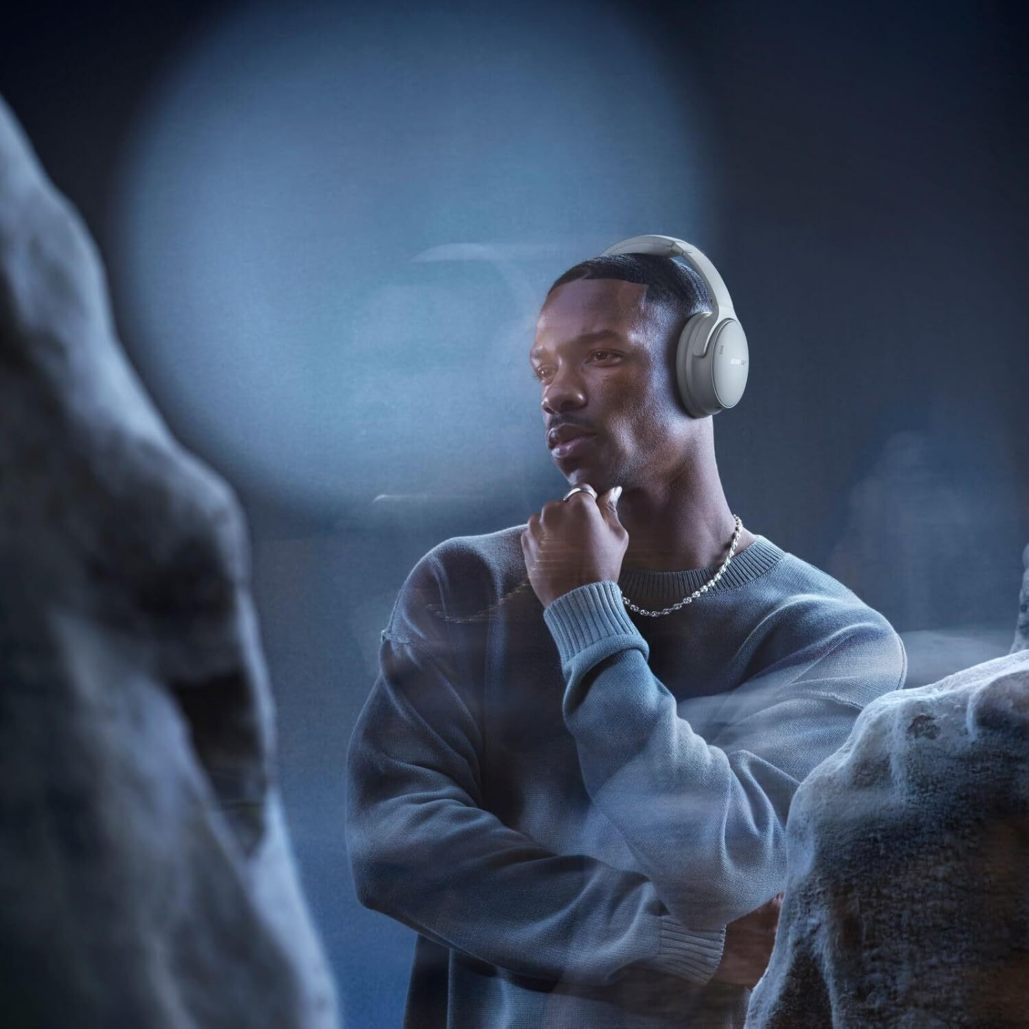 Image of Bose QuietComfort Bluetooth Headphones Bluetooth & Wired