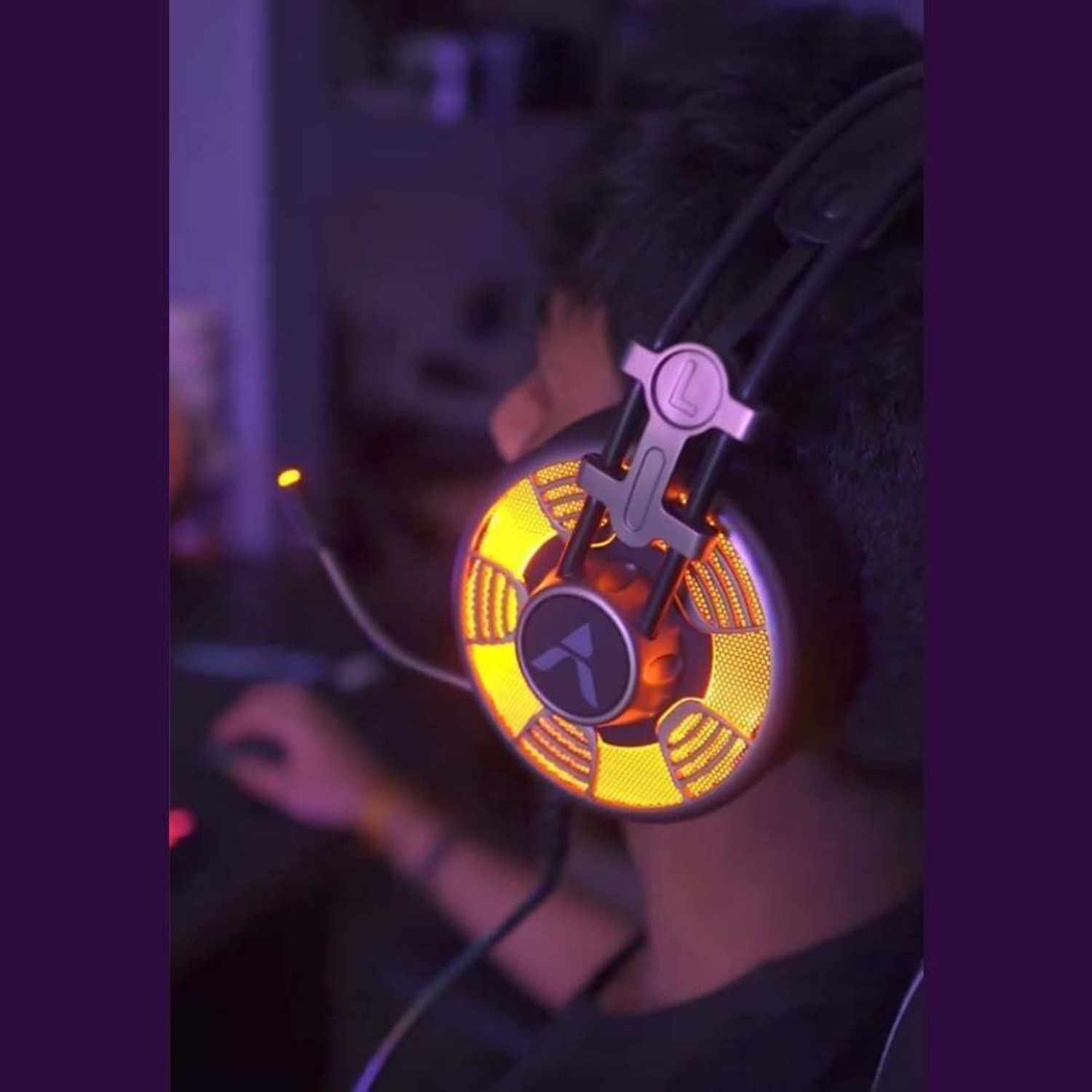 Image of Pious Adcom Present Durable Wired PC Gaming Headset with Mute Button & In-Line Control Wired