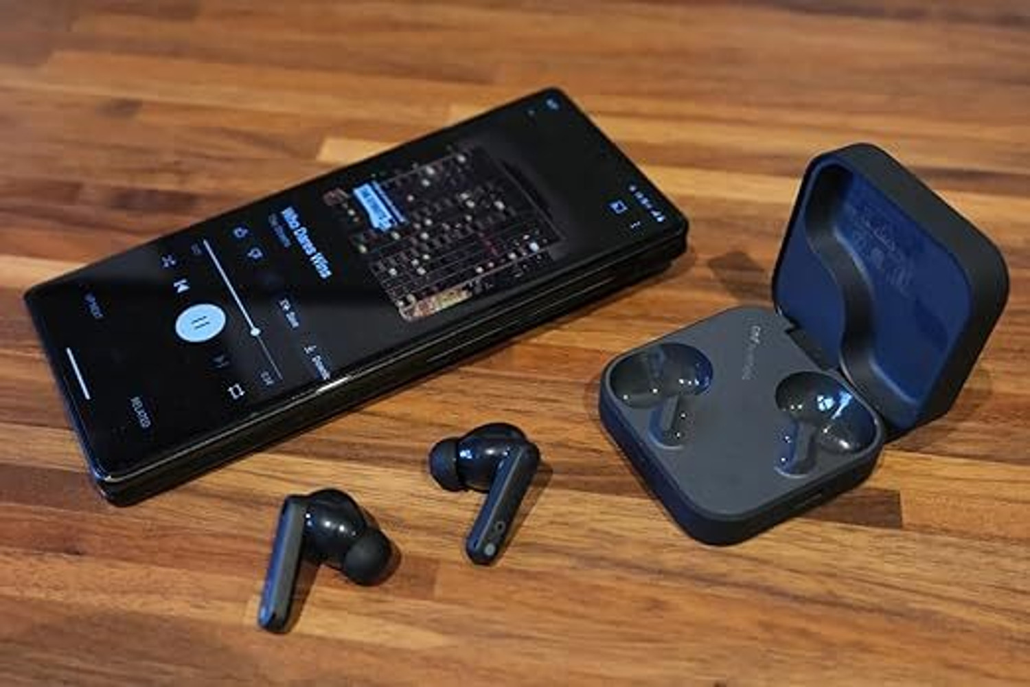 Image of Iconic Earbuds 2a Bluetooth