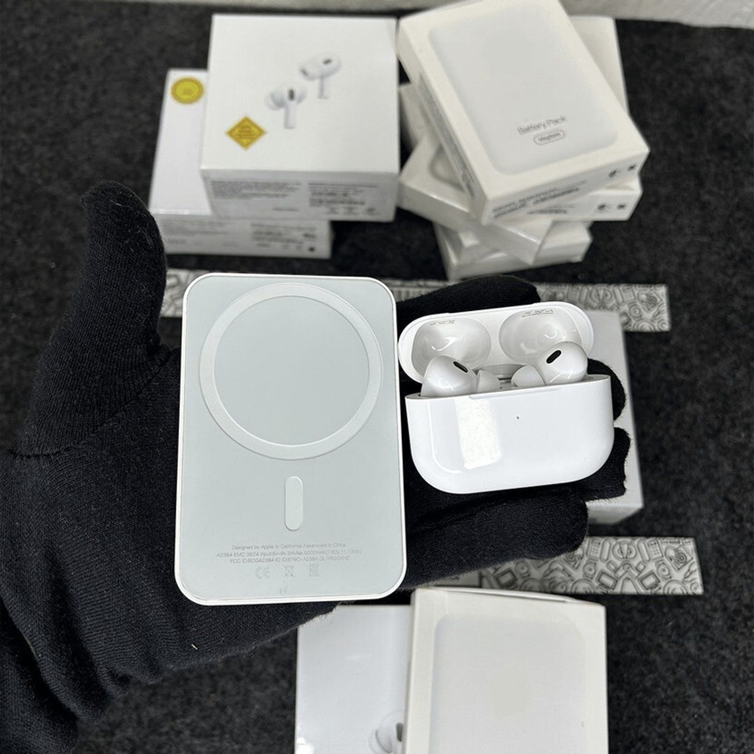 Image of MagPulse AirPodPro (2nd generation) power bank combo Bluetooth