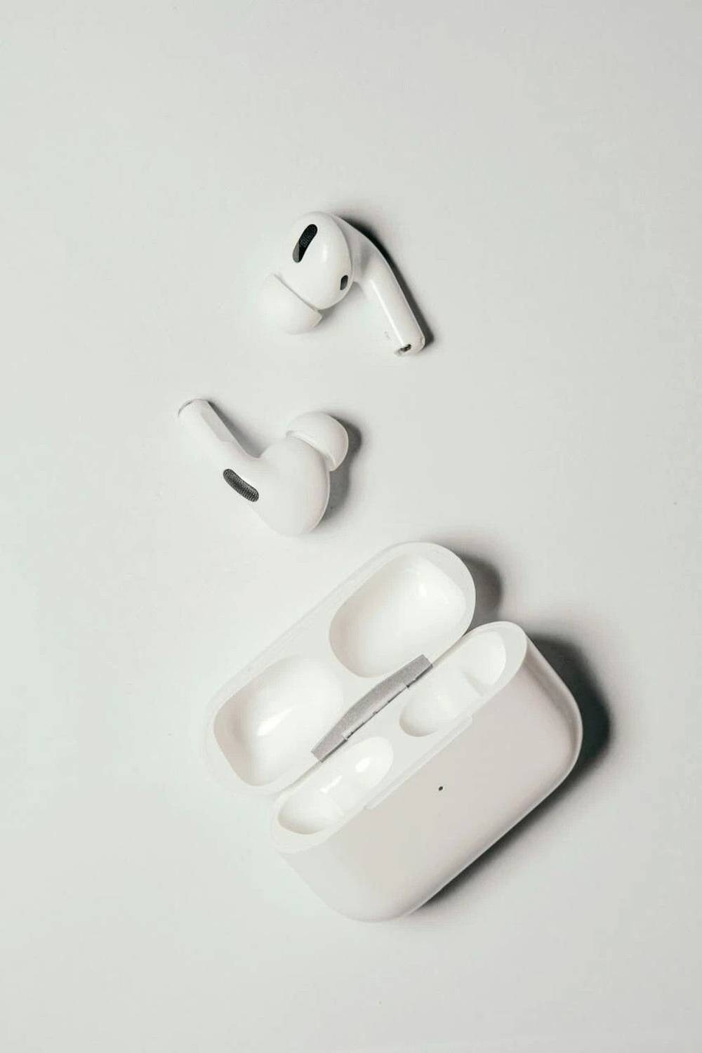 SAIBABA Airpods Pro 2 (2nd generation) with MagSafe Case-(USB-C