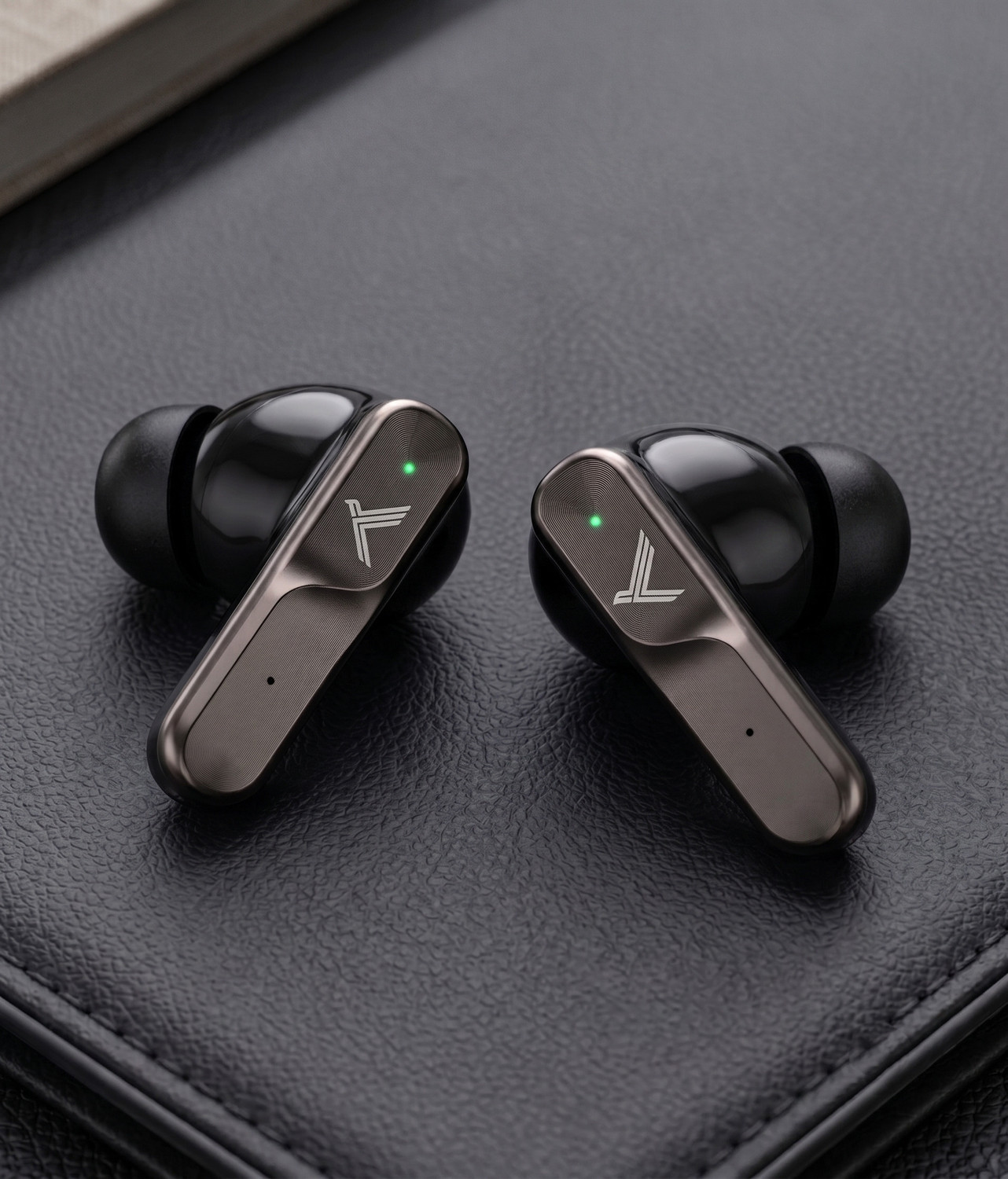 Image of KDM Z1 Heart Pods BT Version 6.0 The Songs Will Play For 40 Hours 250mAh Battery Bluetooth