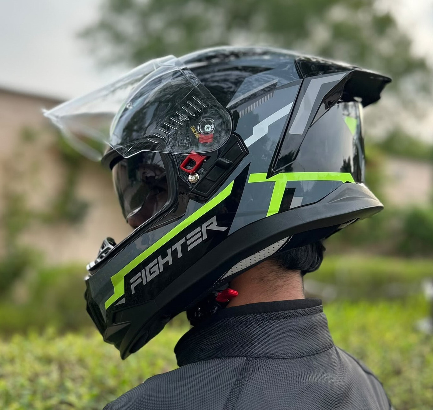 Image of Steelbird Air SBH-57 ISS Fighter Stealth X ISI /DOT Certified Full Face Black Neon Medium 580MM Motorbike Helmet