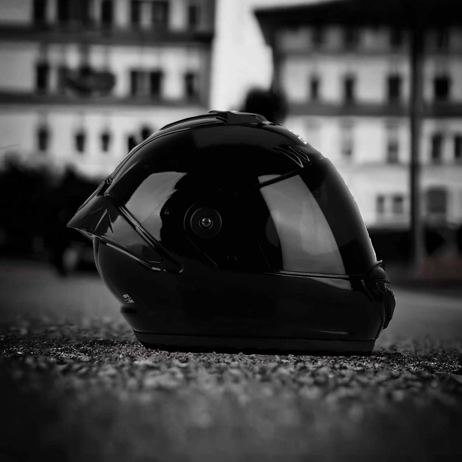 Agx Speed All Black with Anti UV PC Visor with Spoiler ABS Material Unisex Motorbike Helmet