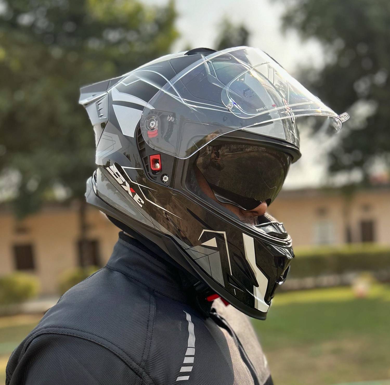 Steelbird Air SBH-61 ISS SXE RACE-X Glossy Black Silver Full Face