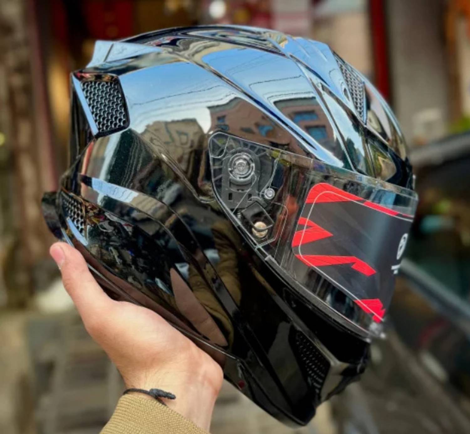 Steelbird Air SBH-25 X-Large Black Helmet - Image 1