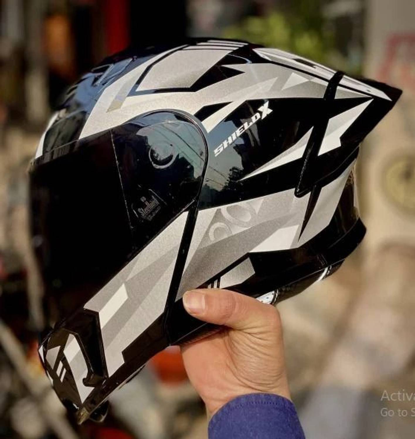 Steelbird Air SBA-20 Shield X Flip-Up Helmet - Image 1