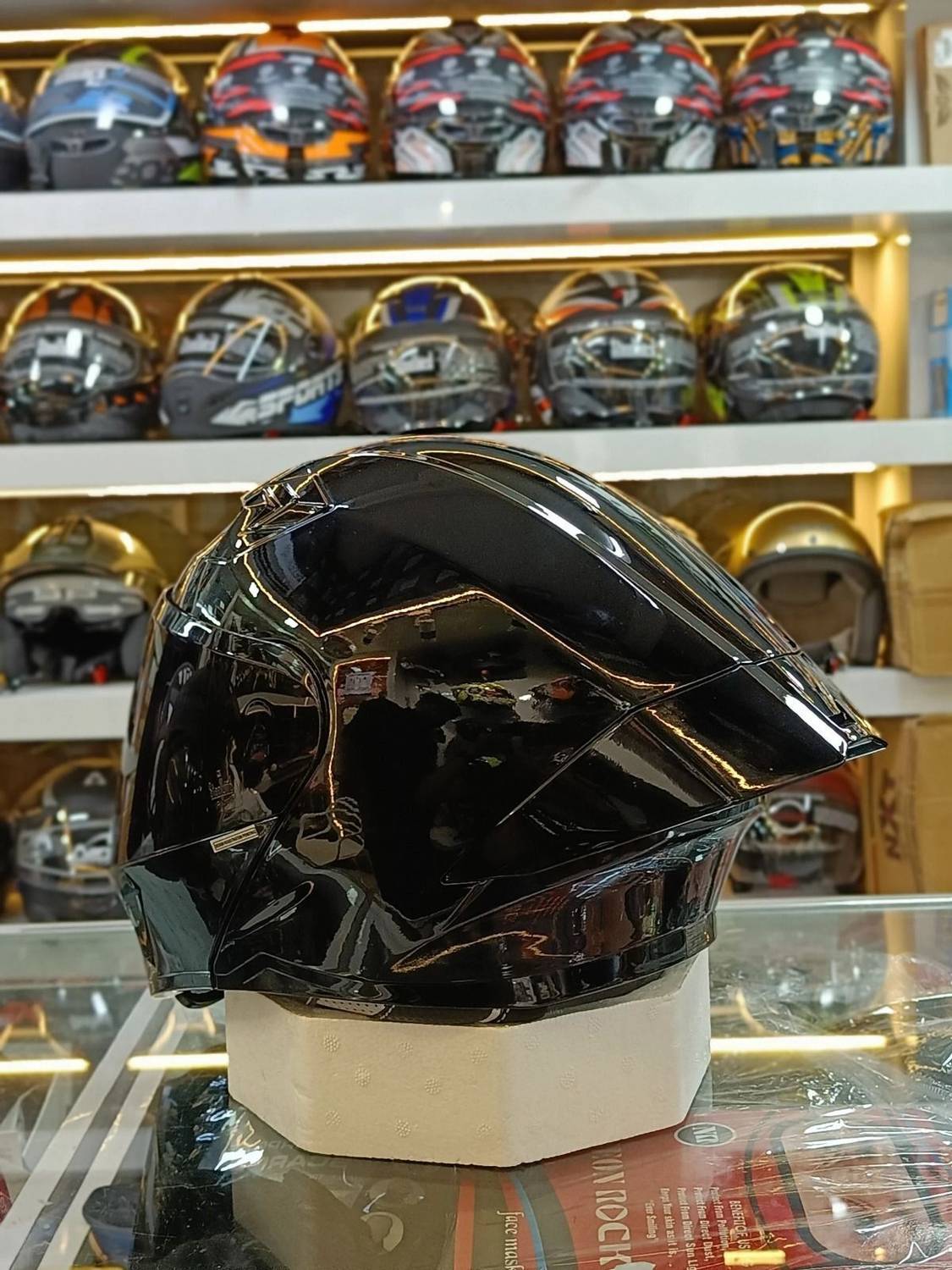 Steelbird Air SBA-20 ISS Motorbike Helmet Black - Image 2