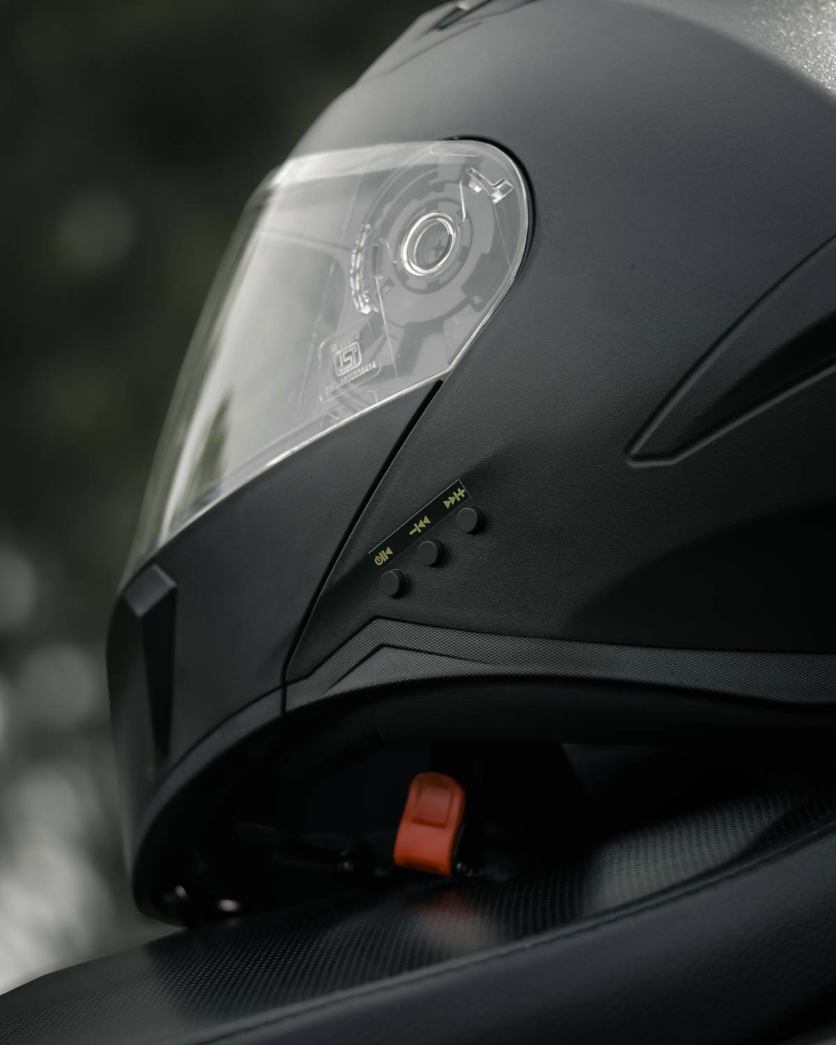 HEADFOX N2 ELITE Bluetooth Helmet for Men - Image 4