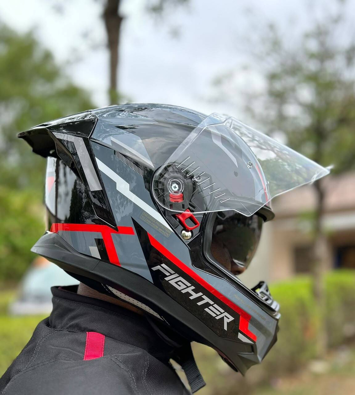 Image of Steelbird Air SBH-57 ISS Fighter Stealth X ISI /DOT Certified Full Face Black Red Medium 580MM Motorbike Helmet